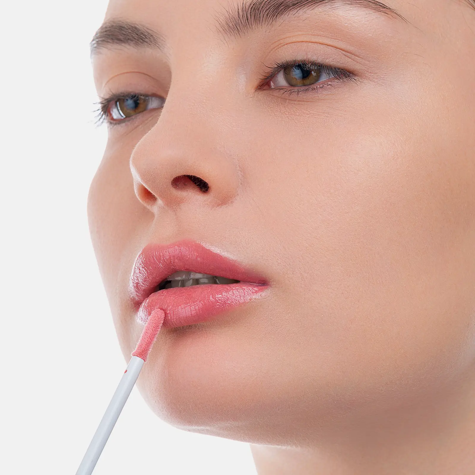 Блеск для губ Vivienne Sabo Tropique Gloss тон 14 - фото 7 Блеск для губ Vivienne Sabo Tropique Gloss тон 14 - фото 7