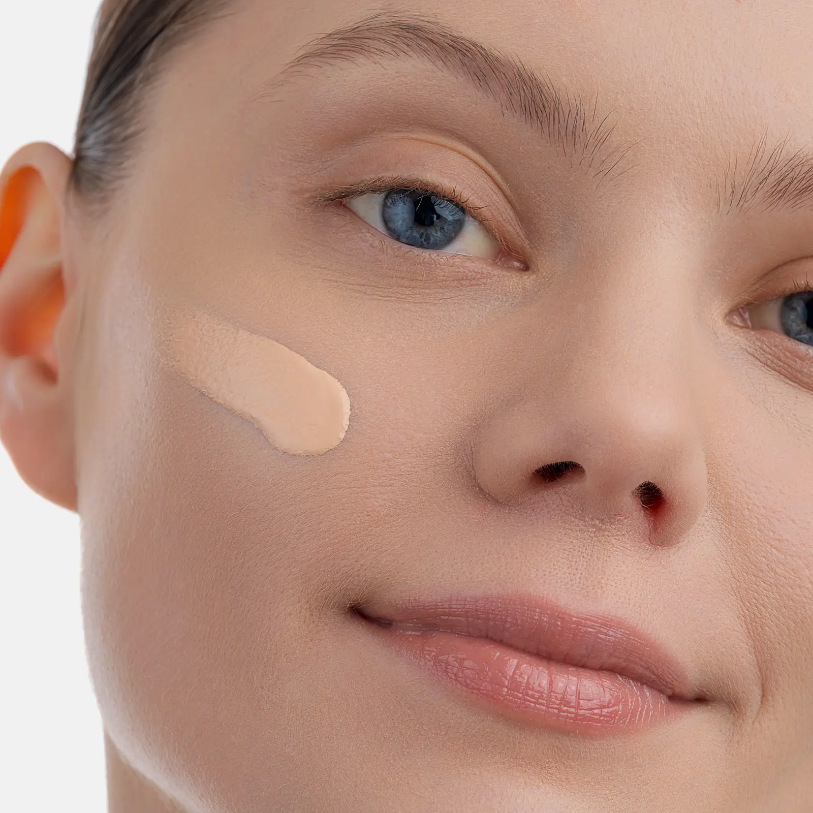 Тональная основа для лица тон 01 Influence Beauty Superfluid