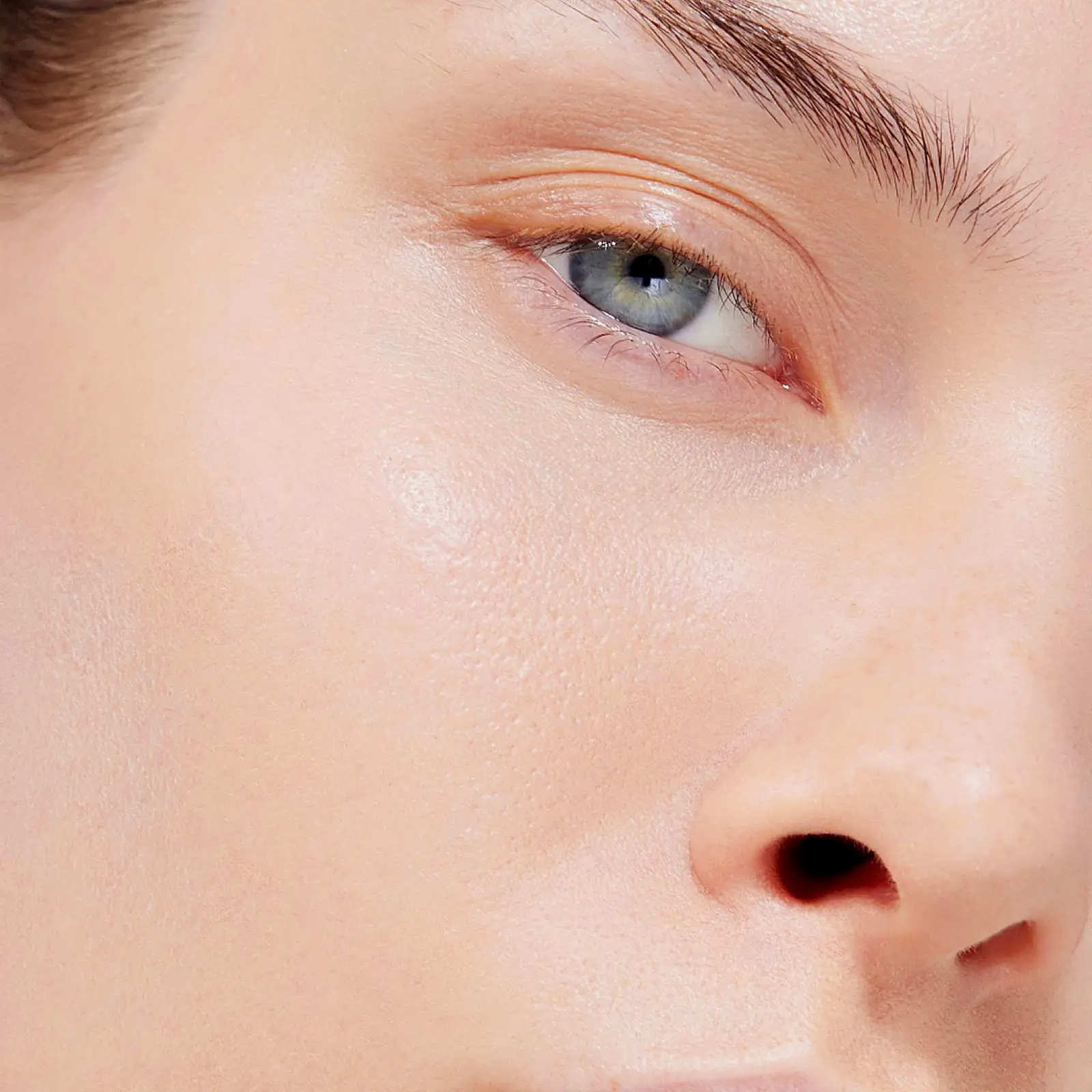 Консилер для лица с гиалуроновой кислотой тон 02 Influence Beauty Skinfluence