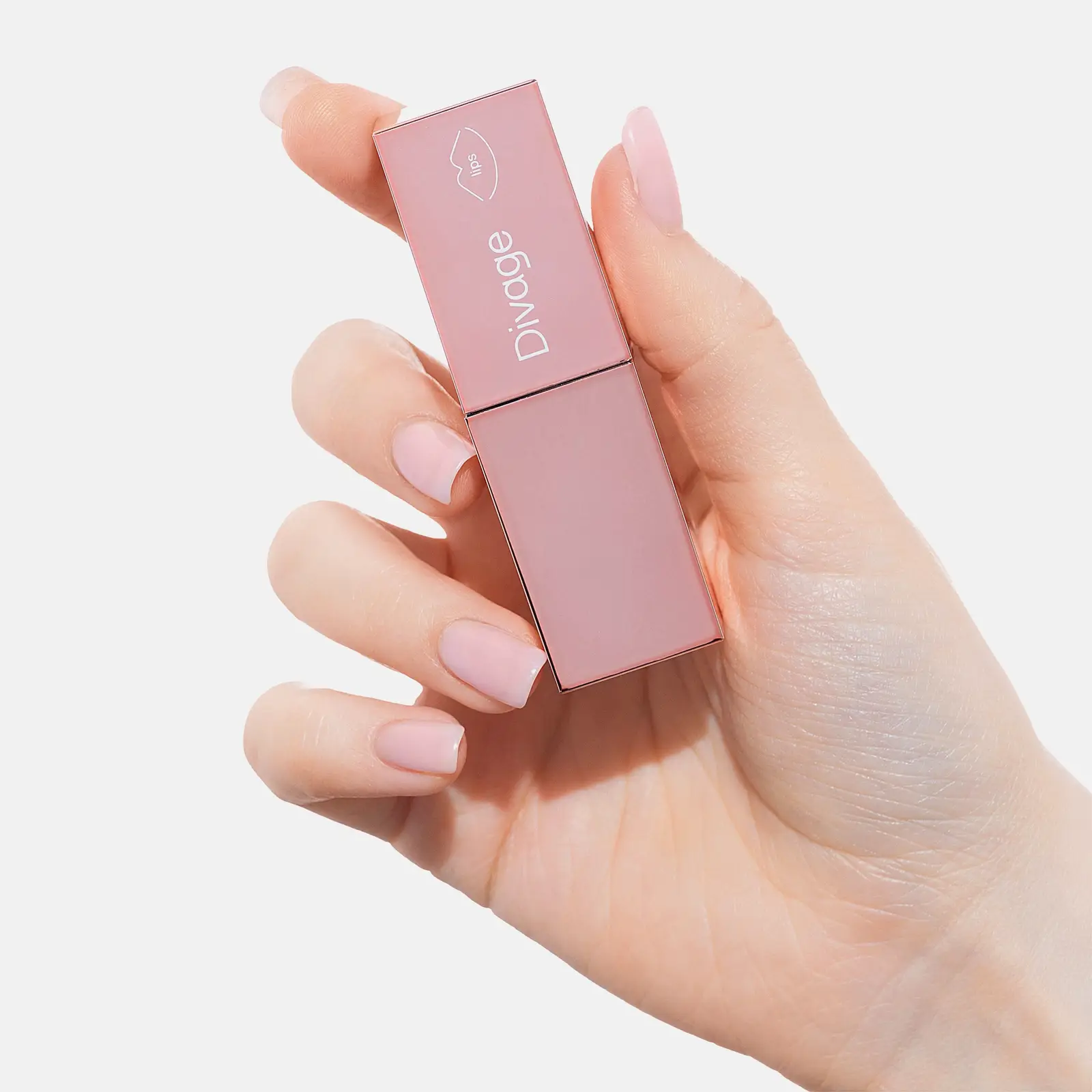 Помада для губ Sensuality Semi Matte Lipstick тон 01 Divage