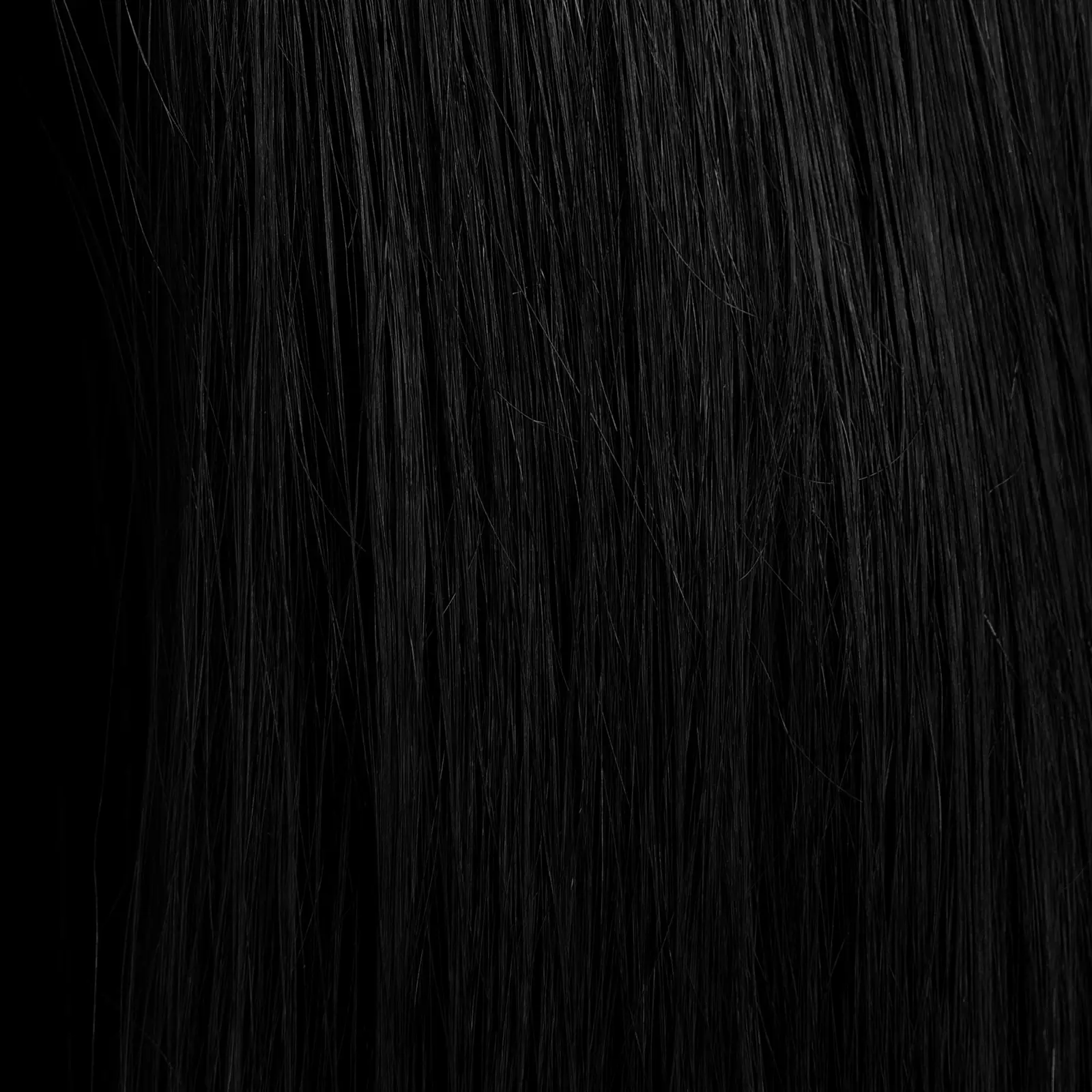 Стойкая крем-краска для волос Garnier Color Naturals Питательная оттенок 1.10 Холодный черный