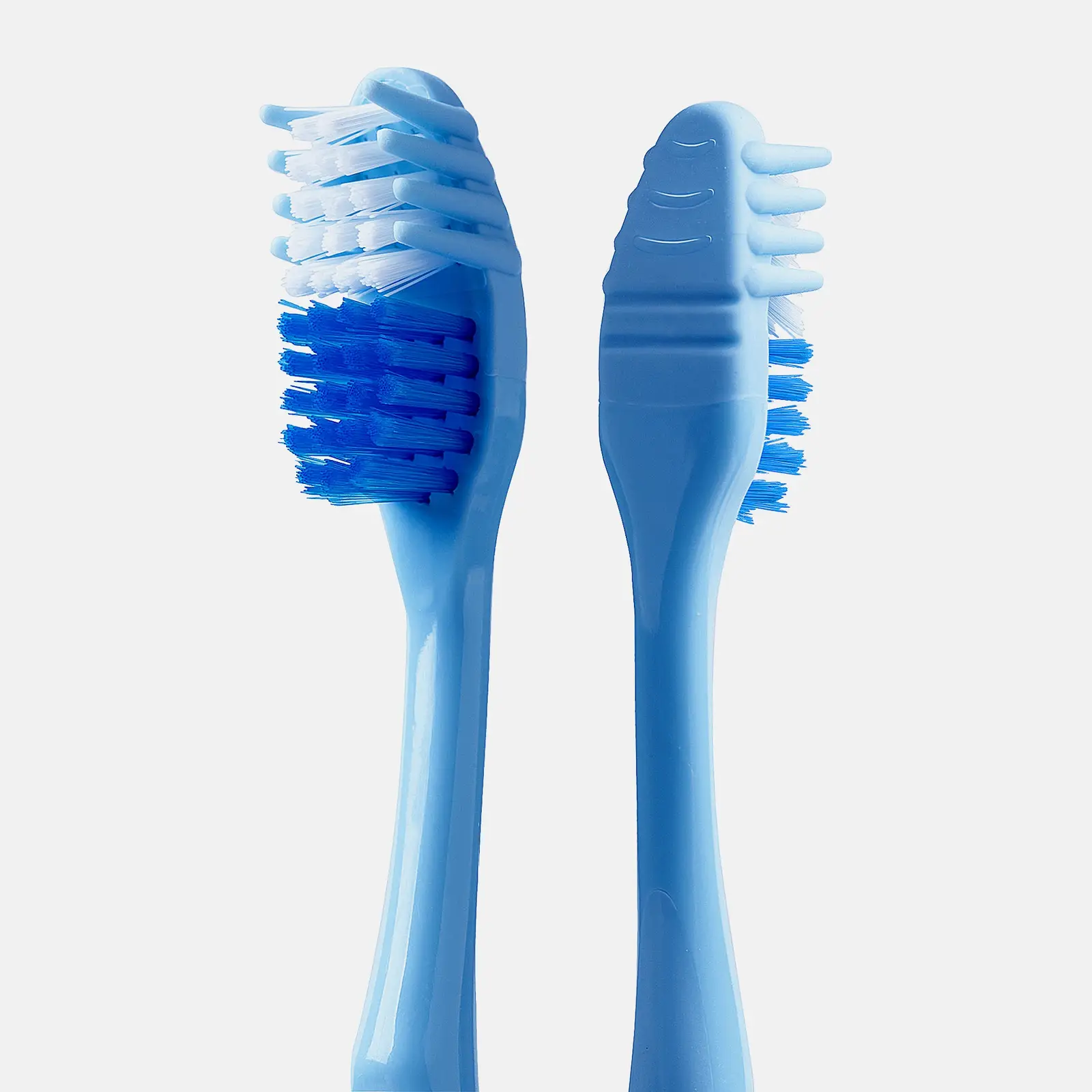 Зубная щетка Colgate Массажер средняя 1 + 1 в ассортименте - фото 5 Зубная щетка Colgate Массажер средняя 1 + 1 в ассортименте - фото 5