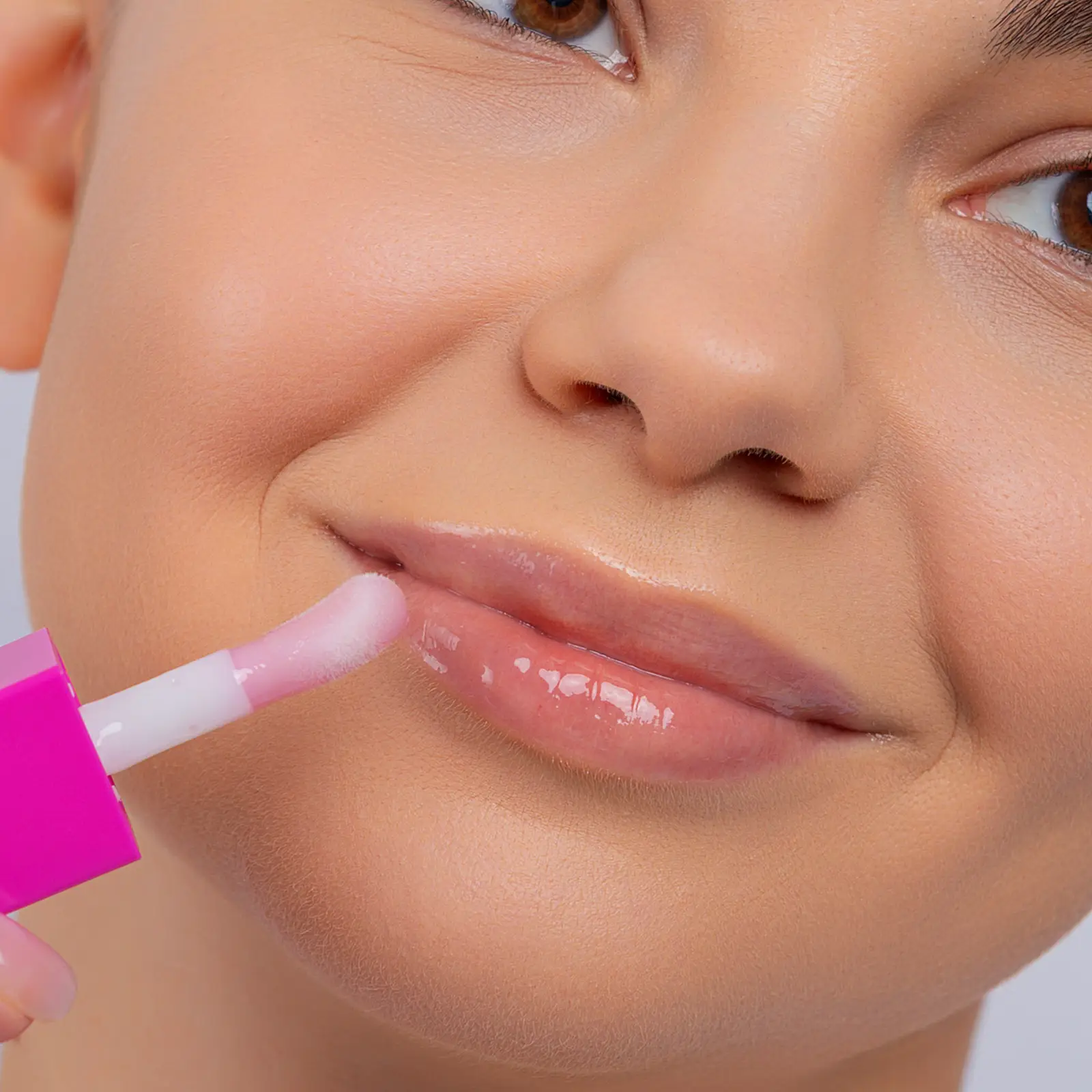 Масло для губ Glossy Oops тон 06 Beauty Bomb