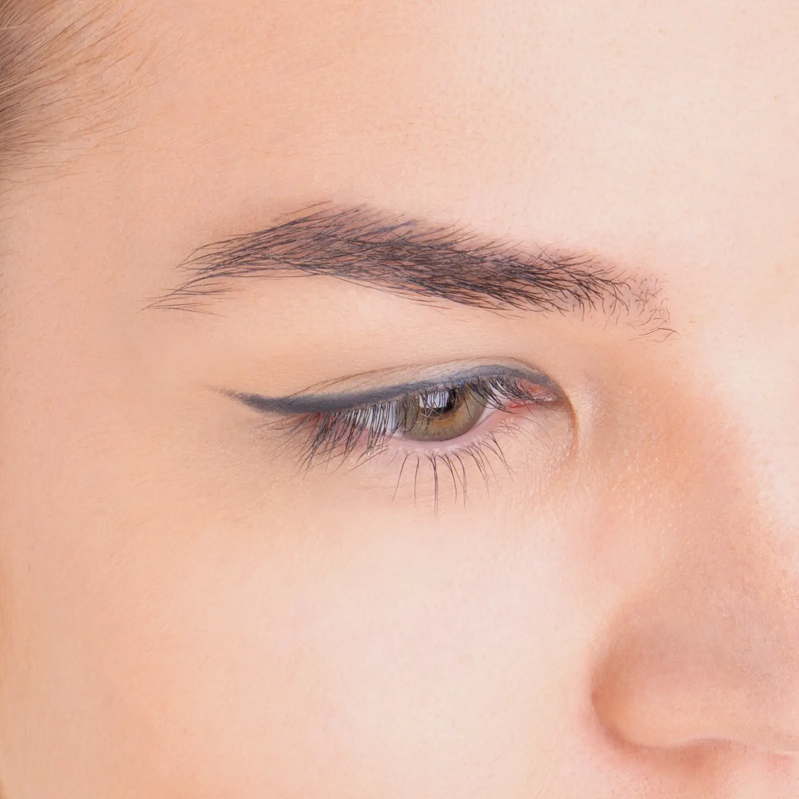 Автоматический карандаш для глаз тон 01 Black Stellary Kajal