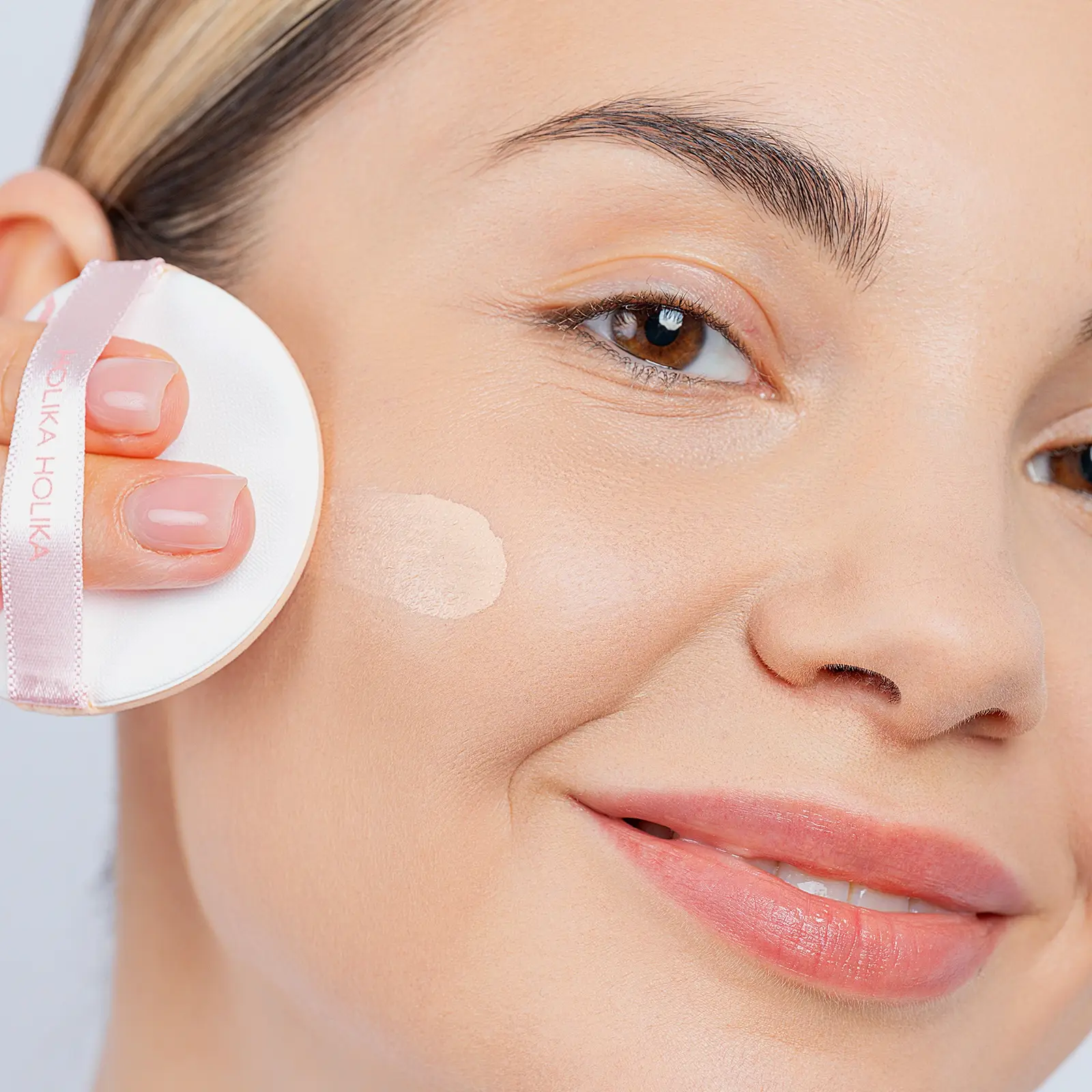Матирующий кушон для лица тон 02 Pink Blur Holipop Blur Holika Holika