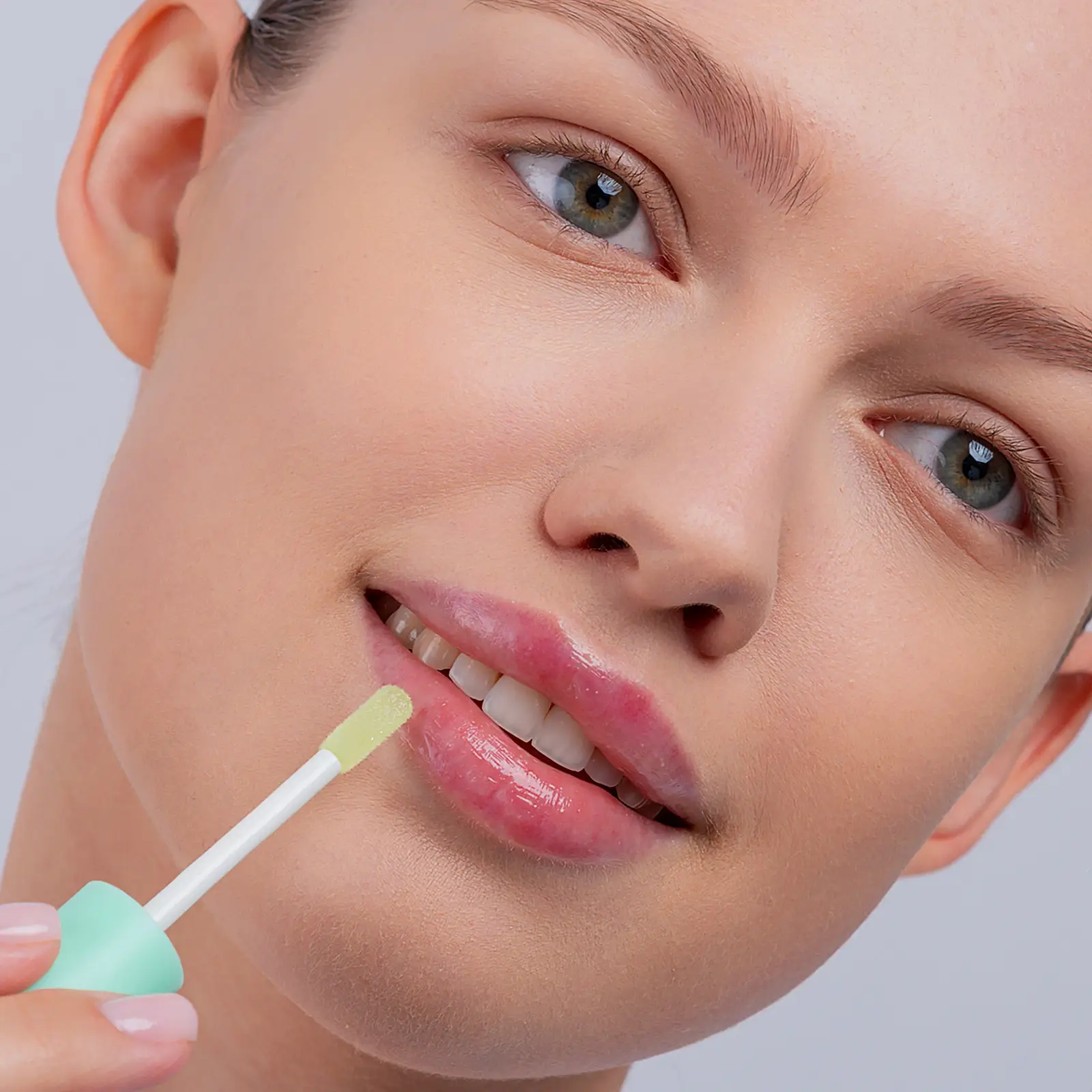 Масло для губ Dewy Lip Oil с ароматом арбуза Divage - фото 4 Масло для губ Dewy Lip Oil с ароматом арбуза Divage - фото 4