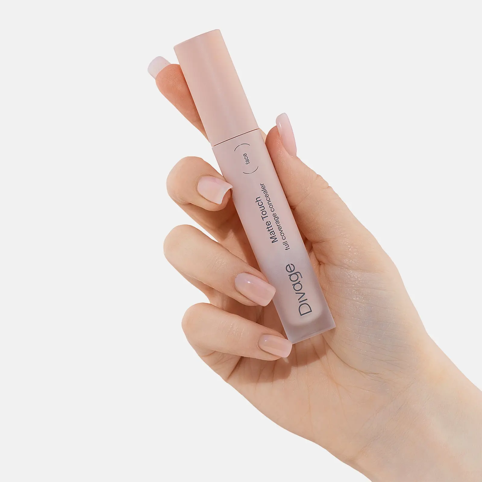 Консилер для лица тон 01w Светло-розовый Divage Matte Touch - фото 2 Консилер для лица тон 01w Светло-розовый Divage Matte Touch - фото 2