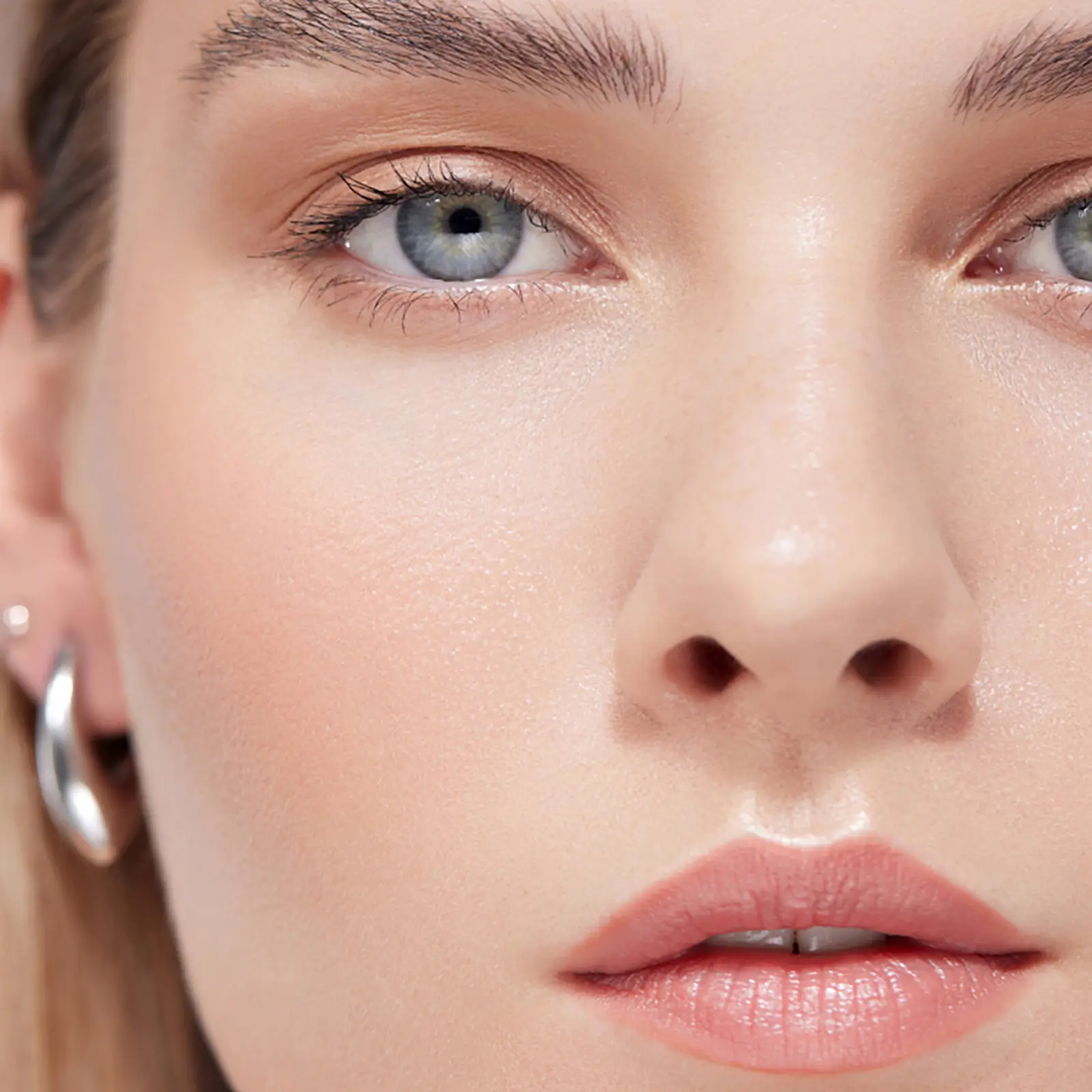 Жидкие румяна тинт для лица Influence Beauty Petroleum тон 01