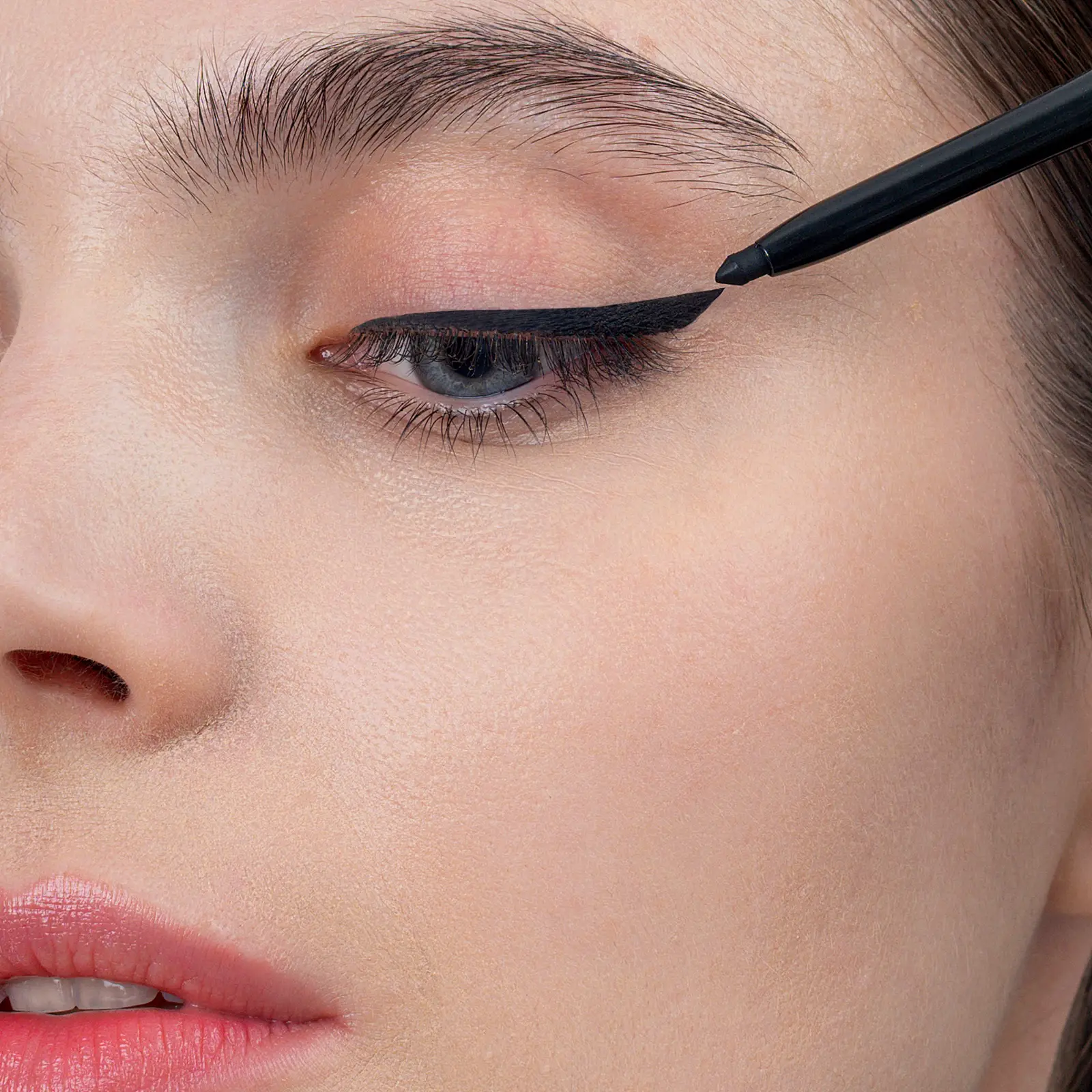 Автоматический карандаш для глаз гелевый L’Oréal Paris Infaillible Gel Auto Liner - фото 7