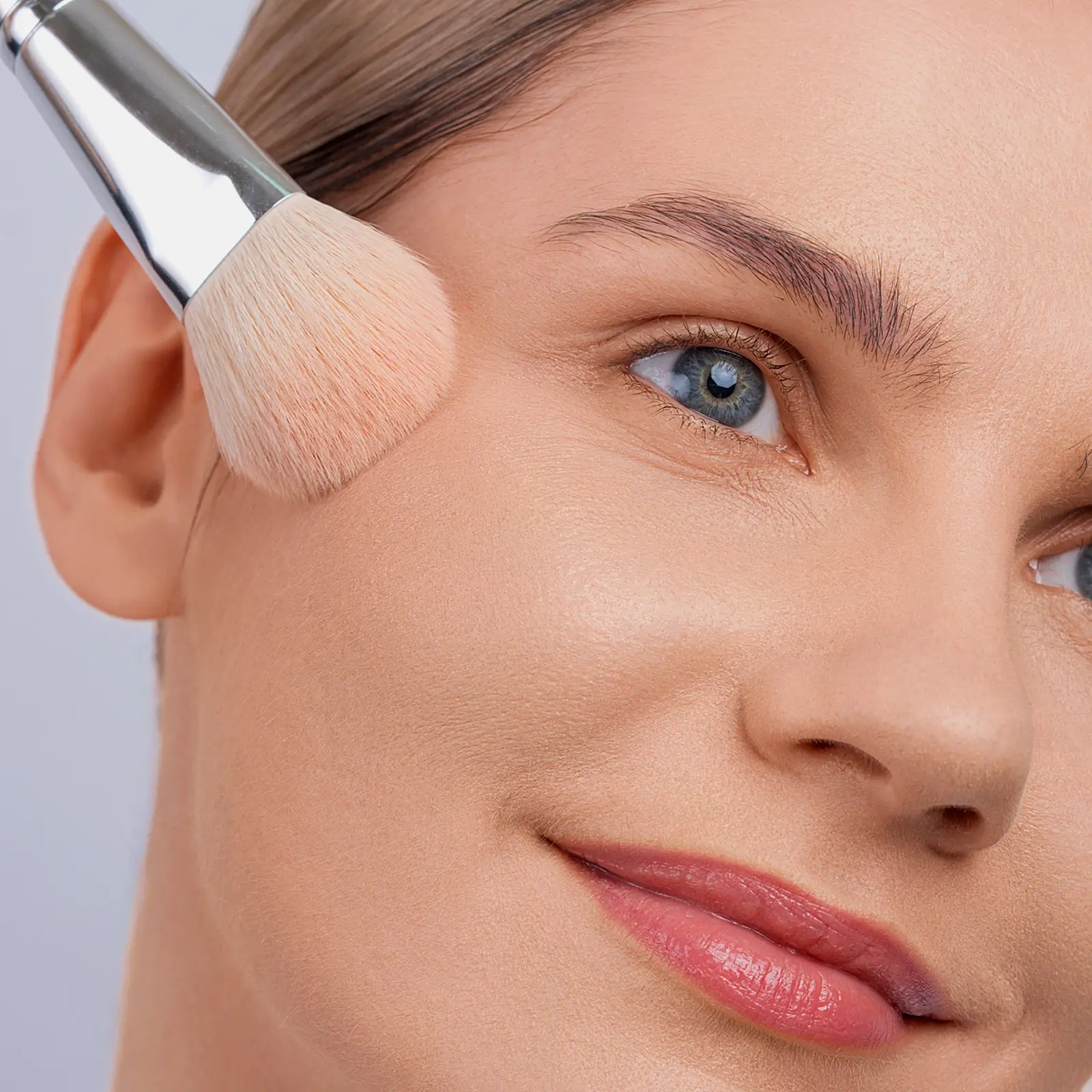 Компактный хайлайтер для лица Wonder Me Glow тон 102 Pupa