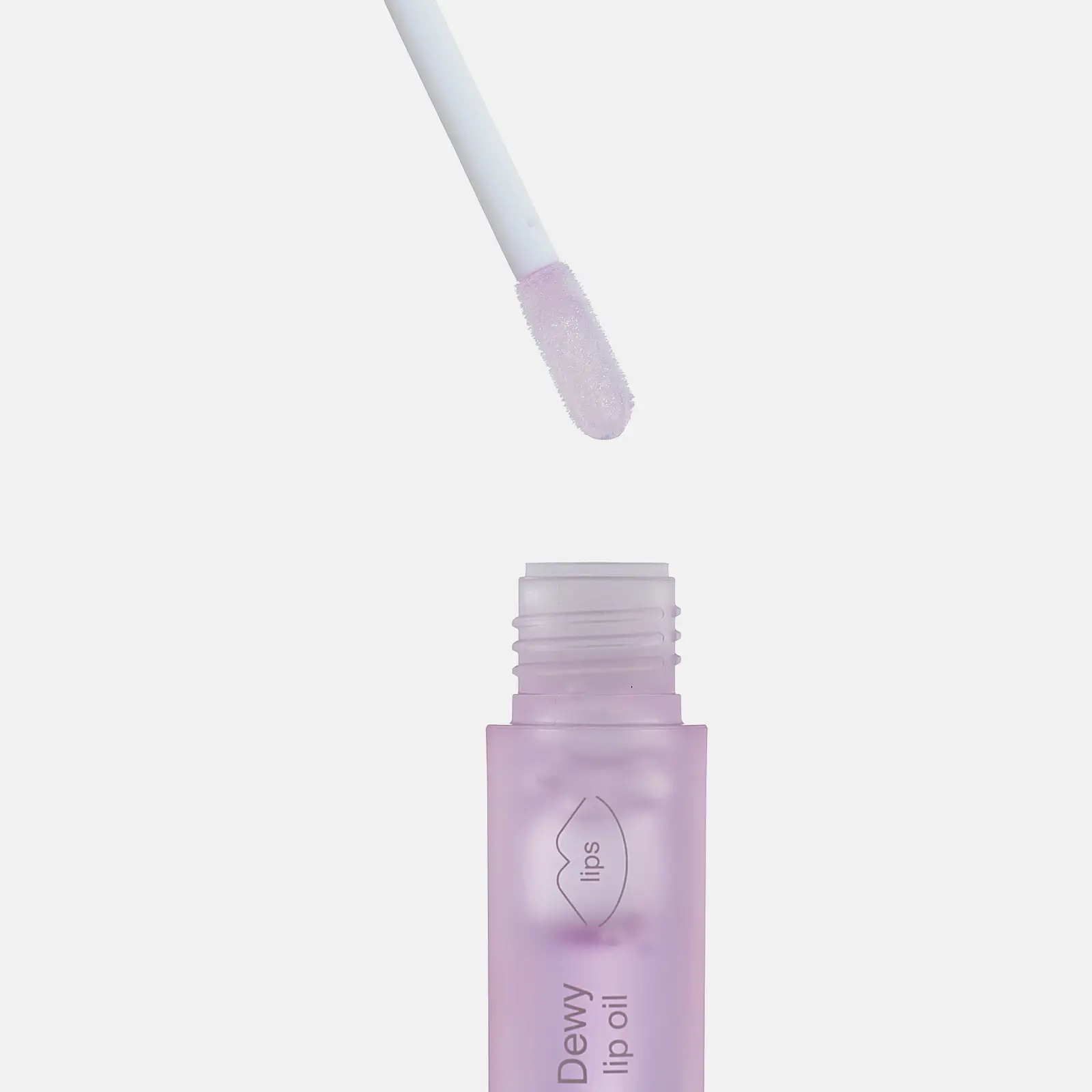 Масло для губ Dewy Lip Oil с ароматом ежевики Divage - фото 3 Масло для губ Dewy Lip Oil с ароматом ежевики Divage - фото 3