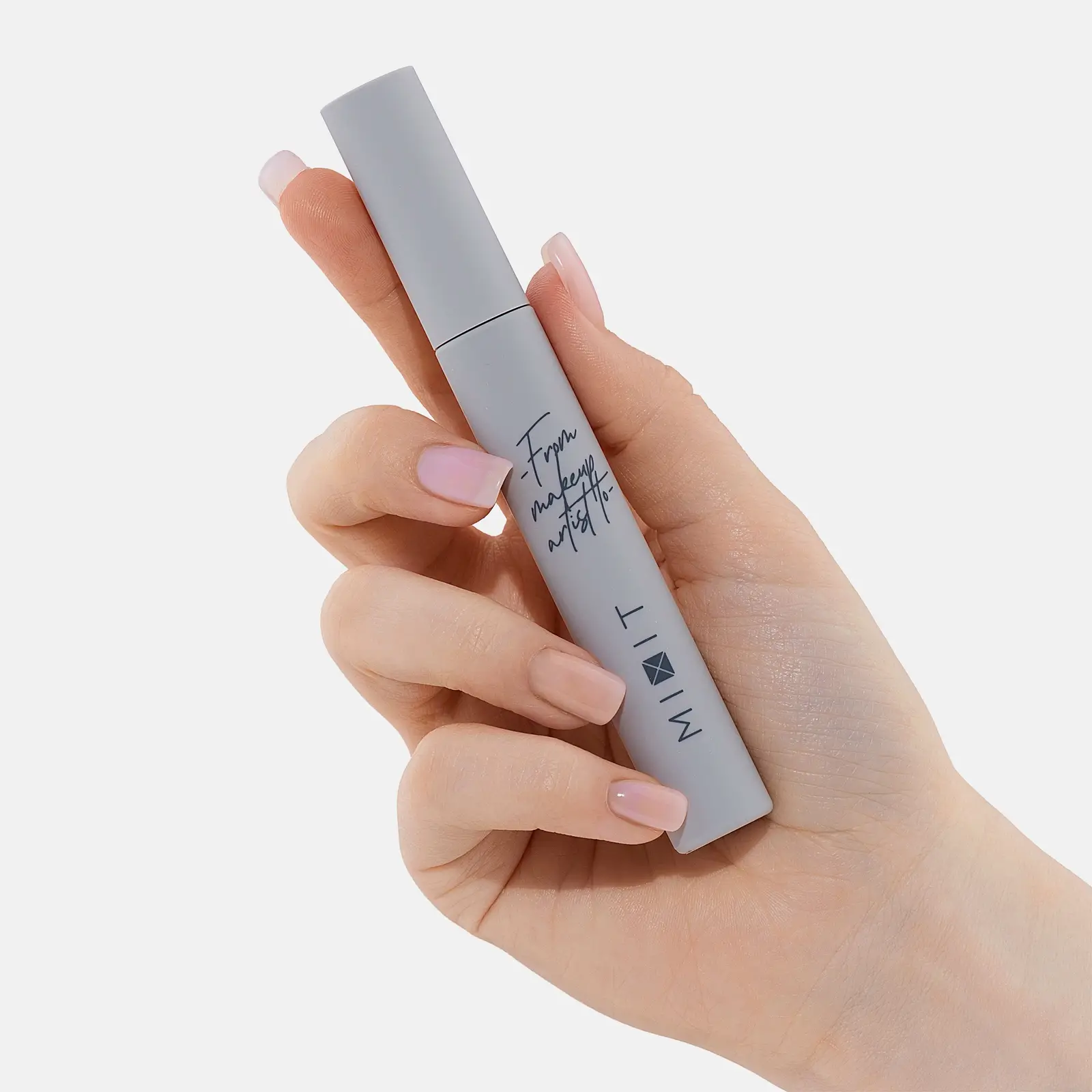 Тушь для ресниц с эффектом натурального объема Ультрачерная Mixit Make Up