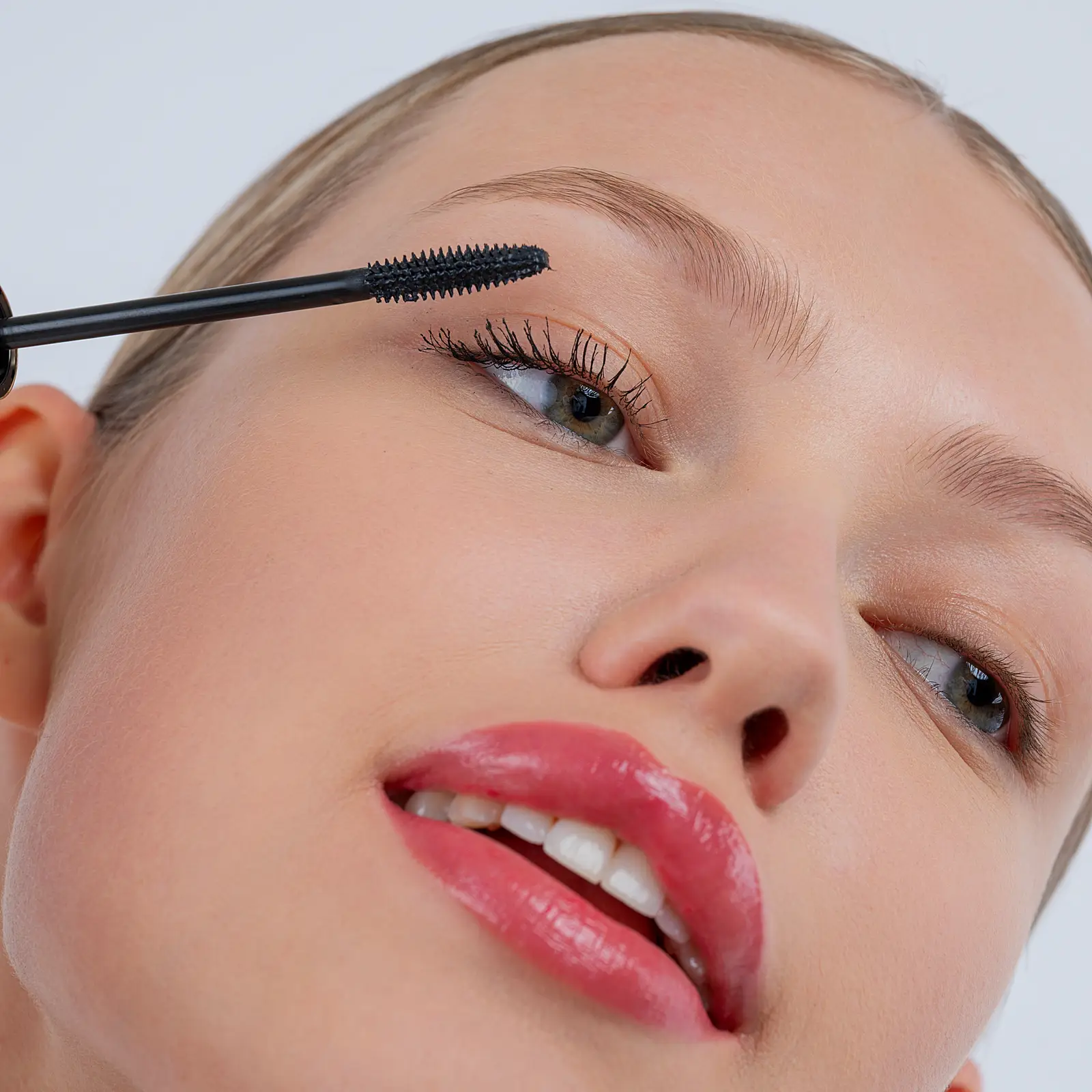 Тушь для ресниц Супер-объем Cabaret Vivienne Sabo