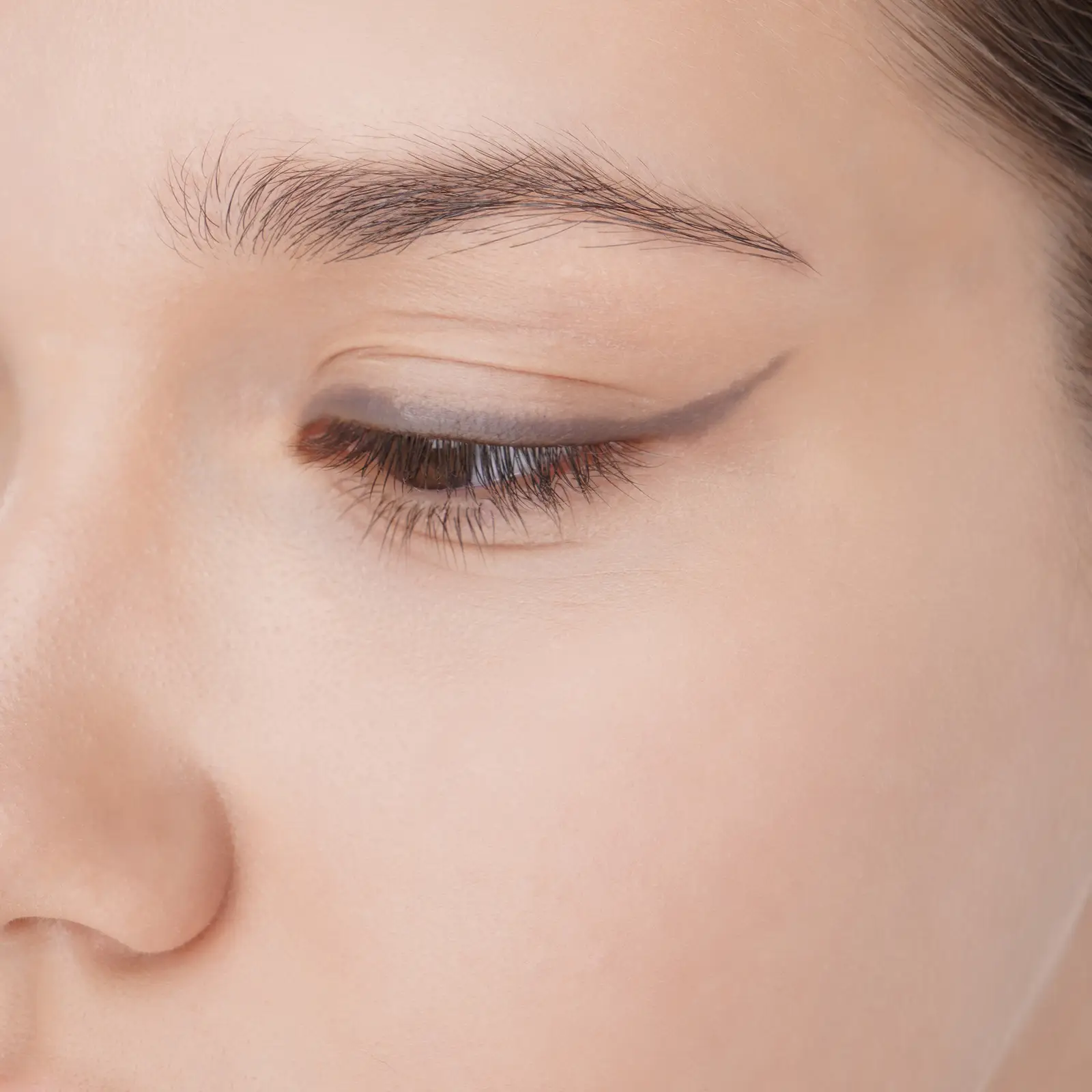 Карандаш для глаз Eva Mosaic Eye Color Make Up Серый
