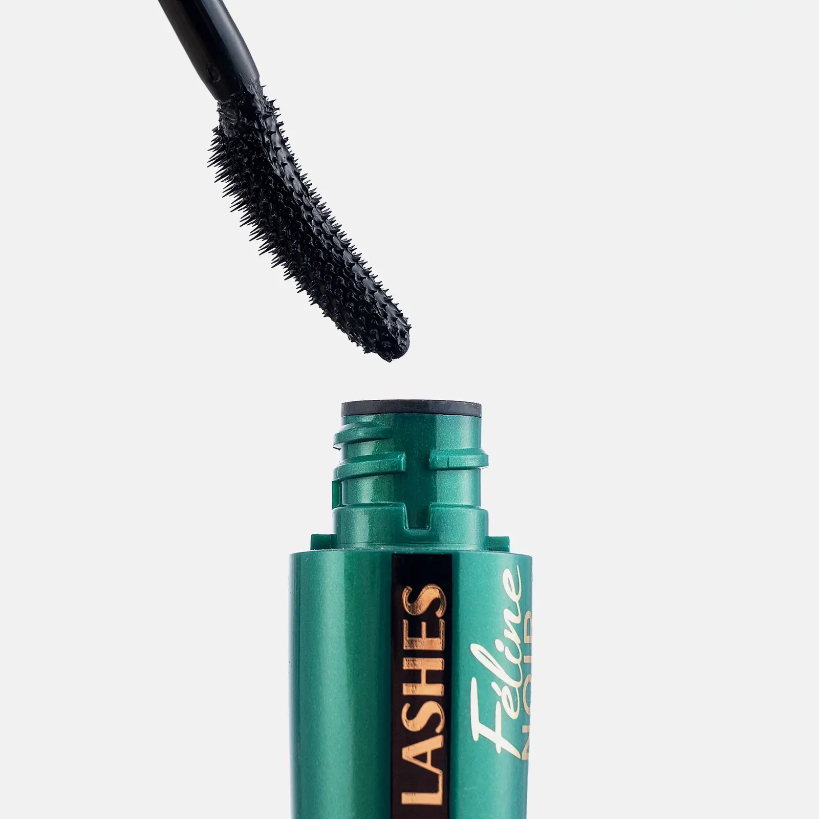 Тушь для ресниц L’Oréal Paris Volume Million Lashes Feline для объема и разделения Экстра-черная - фото 4