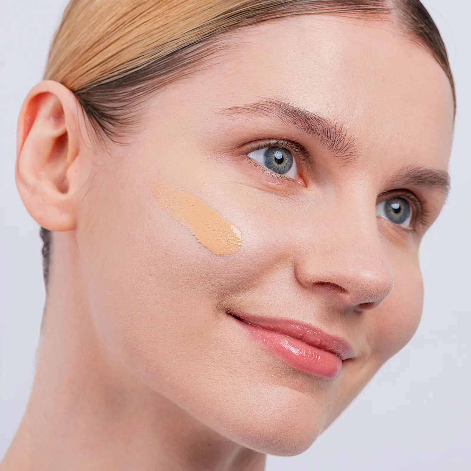 Тональная основа Wet N Wild Focus Foundation E368C 