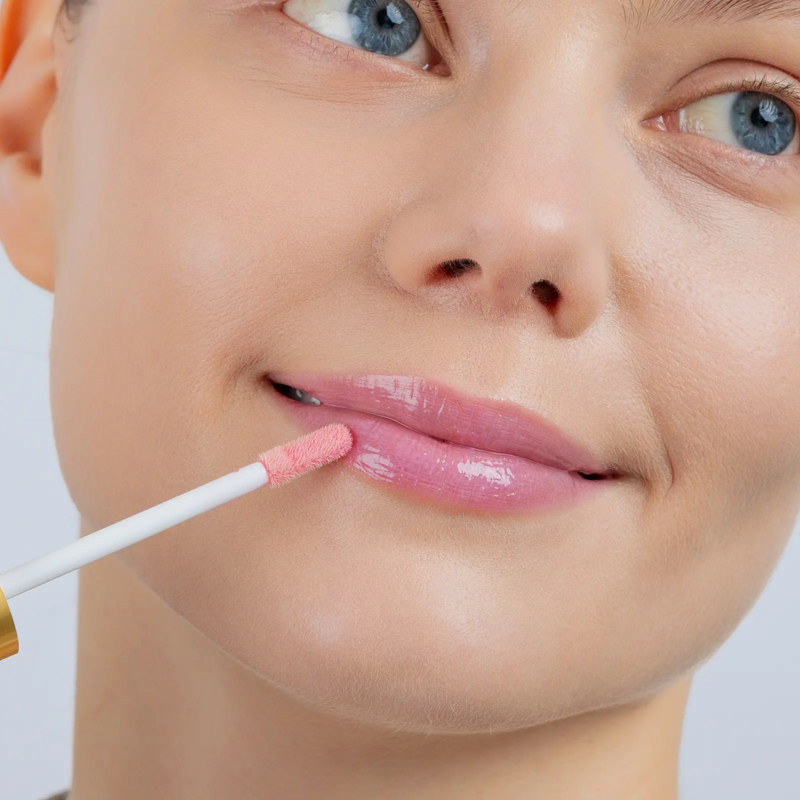 Блеск для губ Lip Gloss Juicy тон 09 Beauty Bomb - фото 5