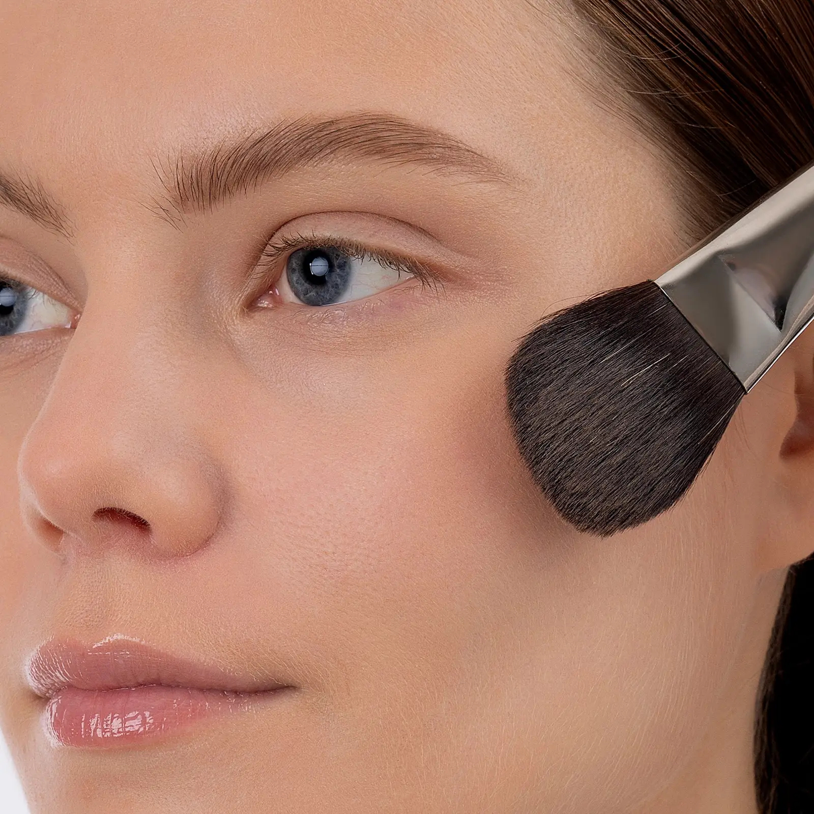 Компактная пудра для лица тон 03 Бежевый Influence Beauty Mattronic - фото 6