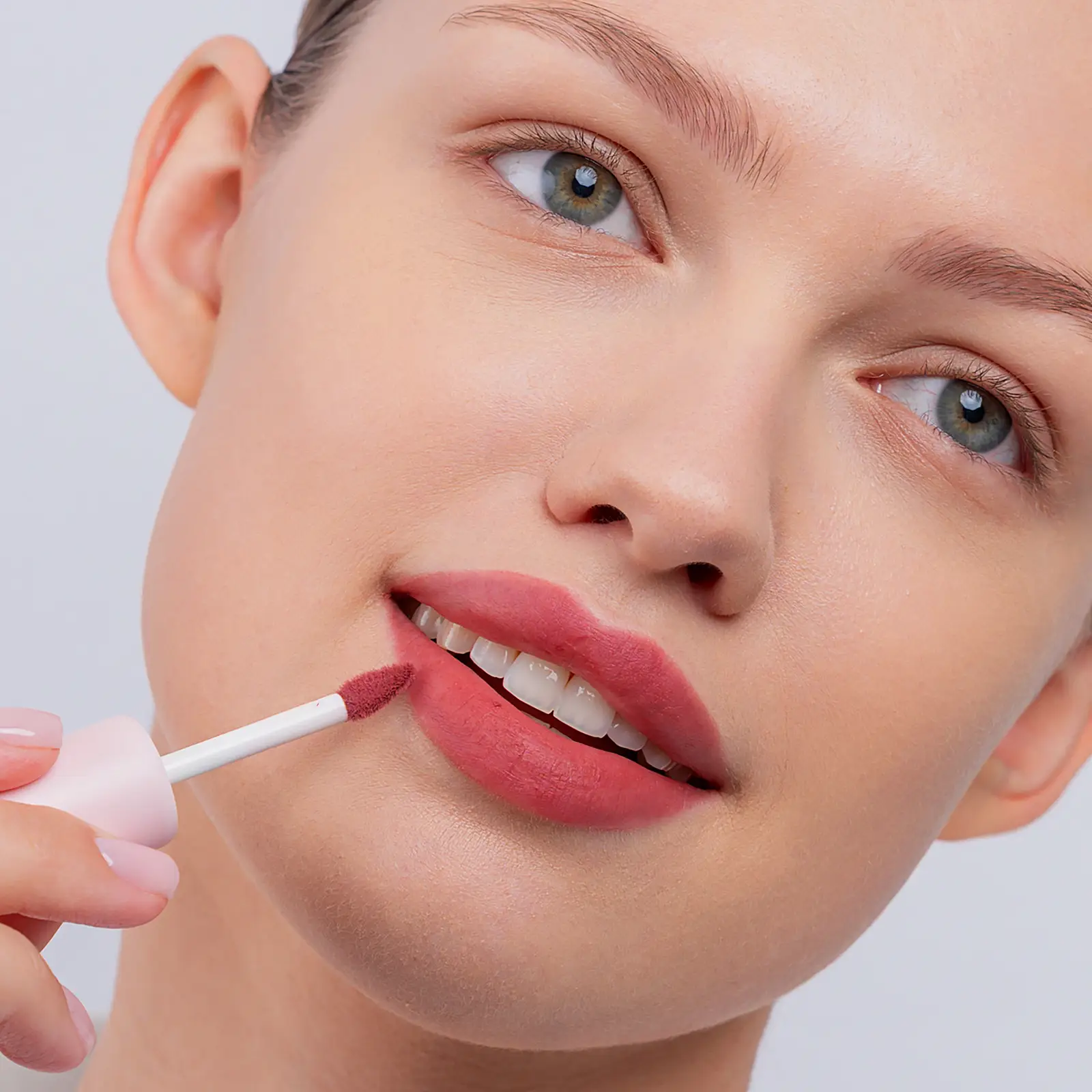 Помада для губ Matte Cloud Liquid Lipstick тон 04 Divage