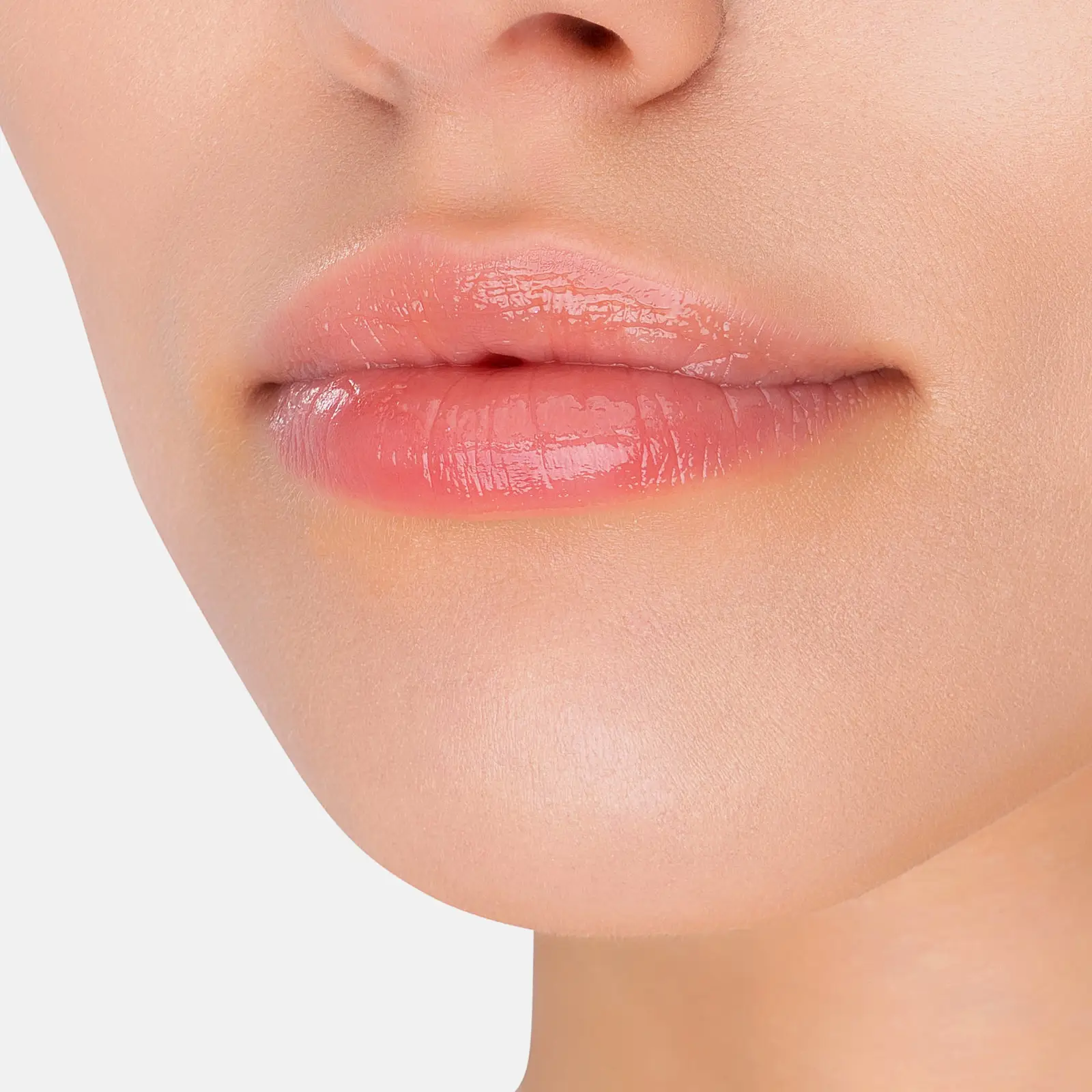 Бальзам для губ Клубничное сияние NIVEA