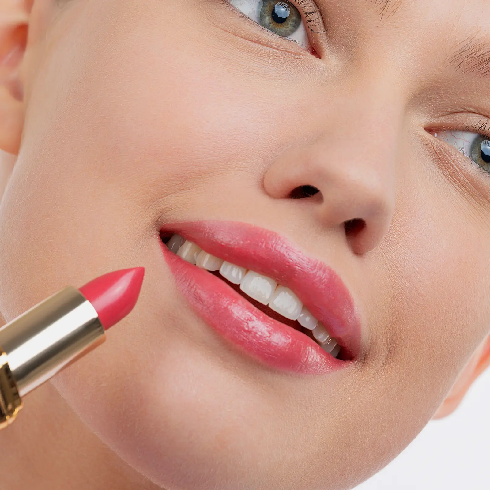 Помада для губ L’Oréal Paris Color Riche увлажняющая оттенок 256 Игривый розовый - фото 6