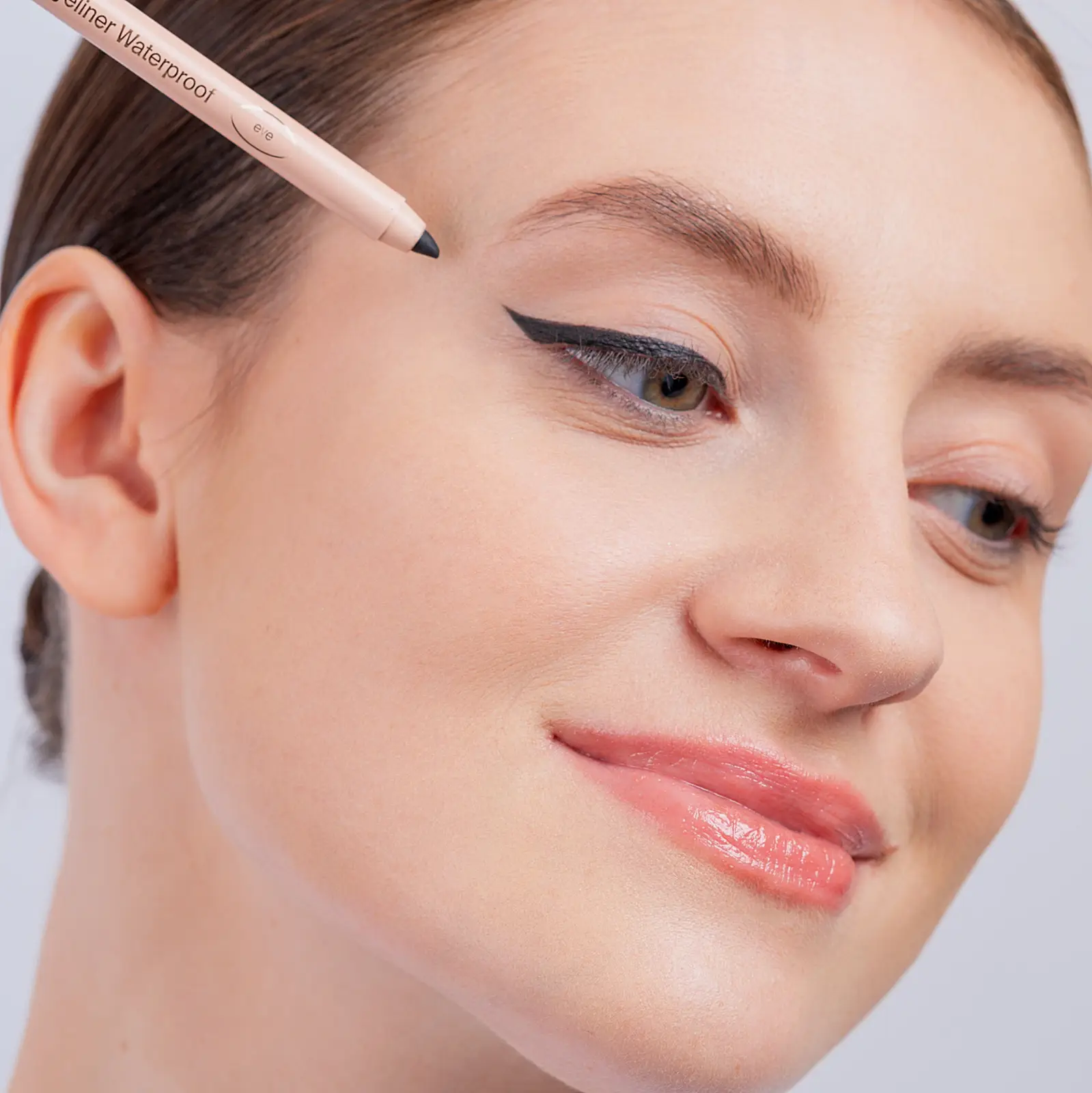 Карандаш каял для глаз Kajal Eyeliner тон 01 Divage