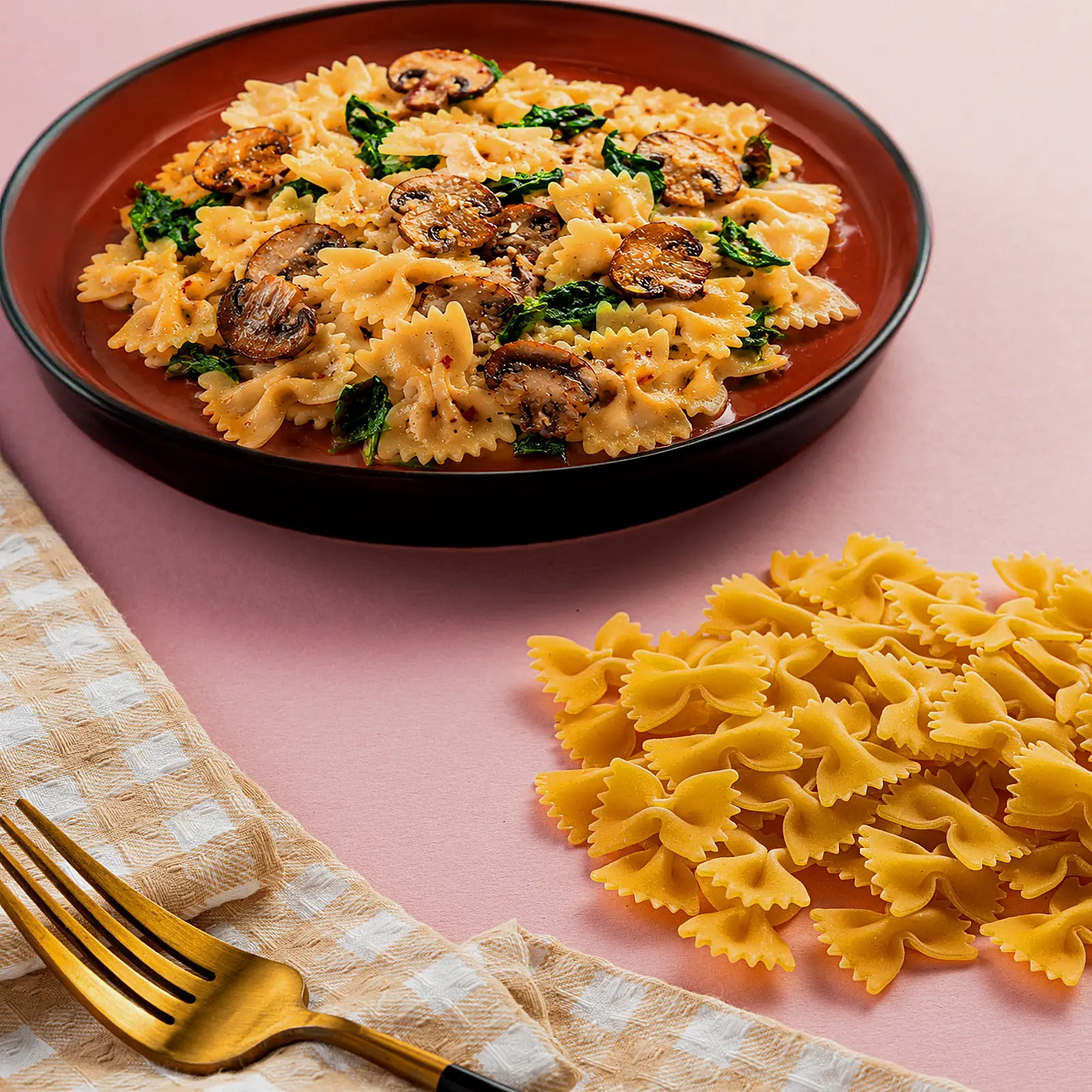 Макароны Gusto Di Roma Farfalle Бантики 400г - фото 4