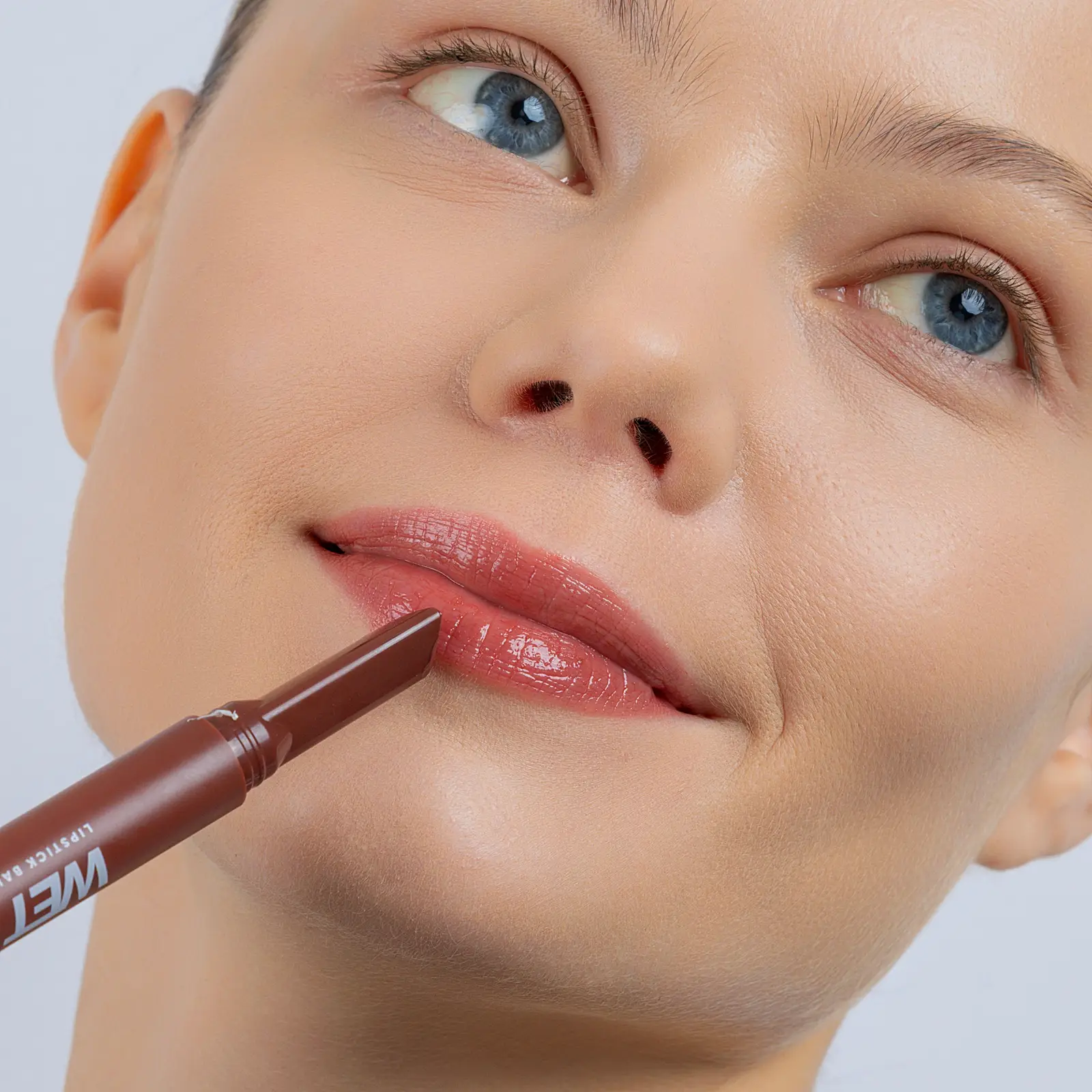 Помада-бальзам для губ тон 09 Love Generation Wet Dream