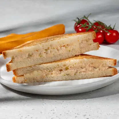 Изображение товара Сэндвич с курицей омлетом М Кухня 145г - вкусный и питательный перекус