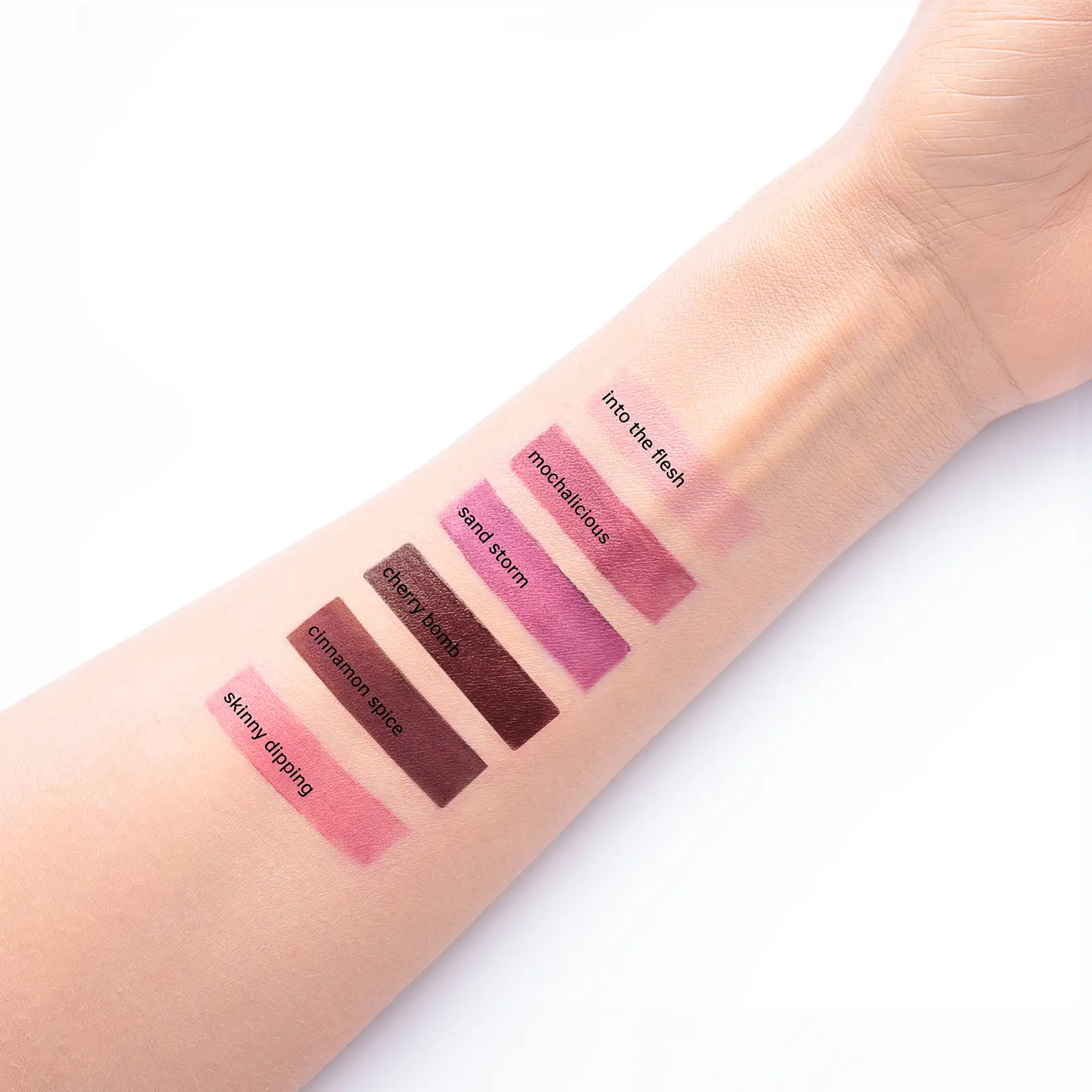 Помада для губ Wet N Wild MegaLast L cherry bomb