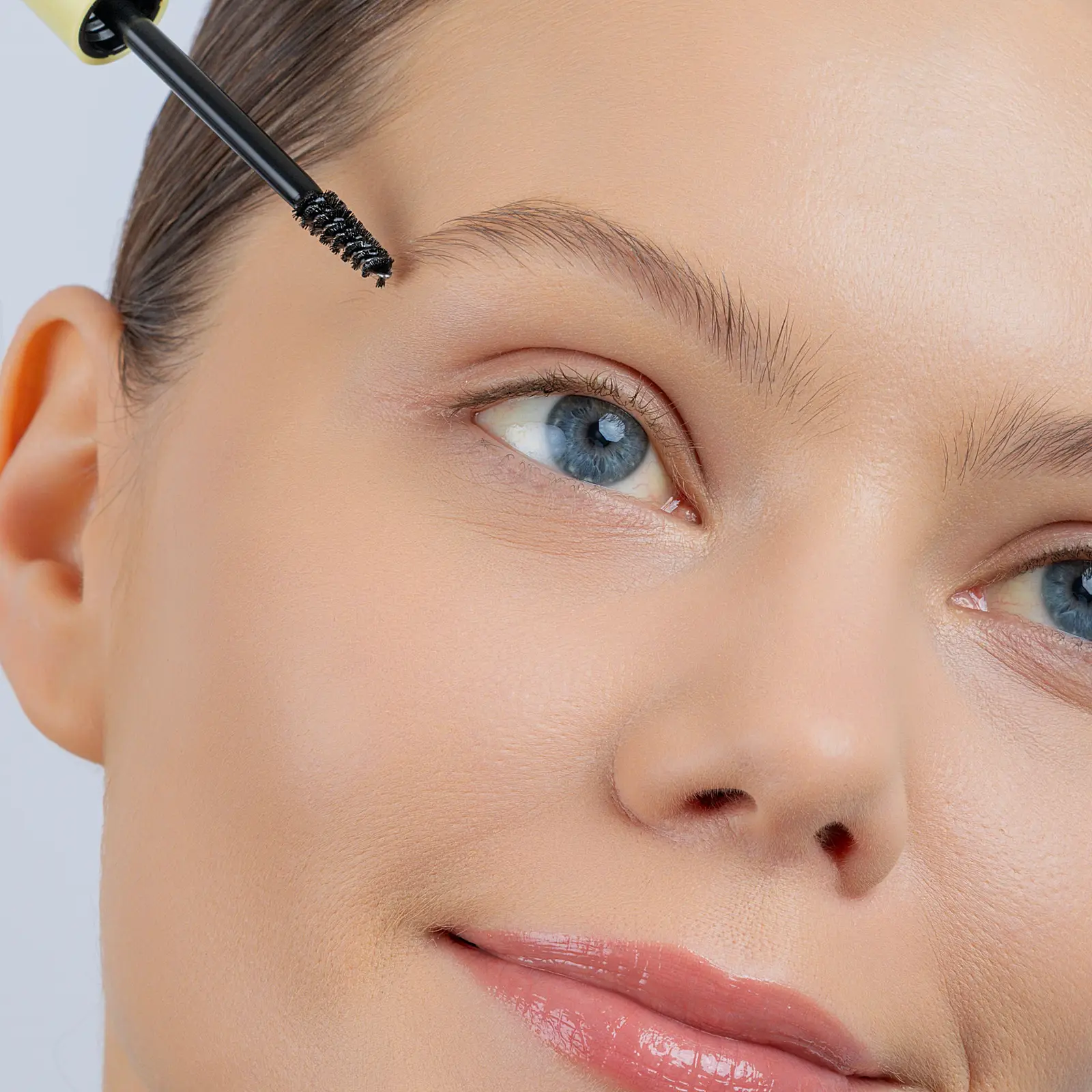 Гель для бровей средней фиксации Love Generation Brow Glue