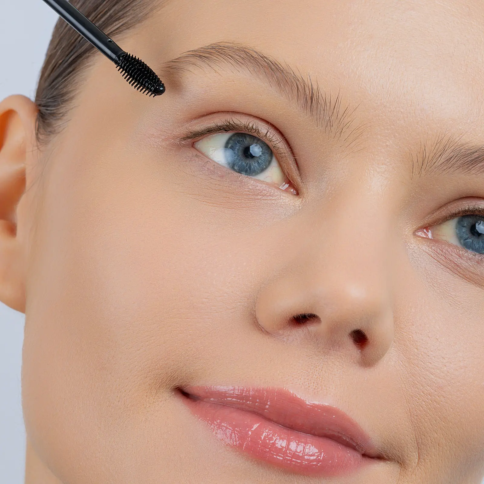 Гель для бровей сильной фиксации Love Generation Brow Glue