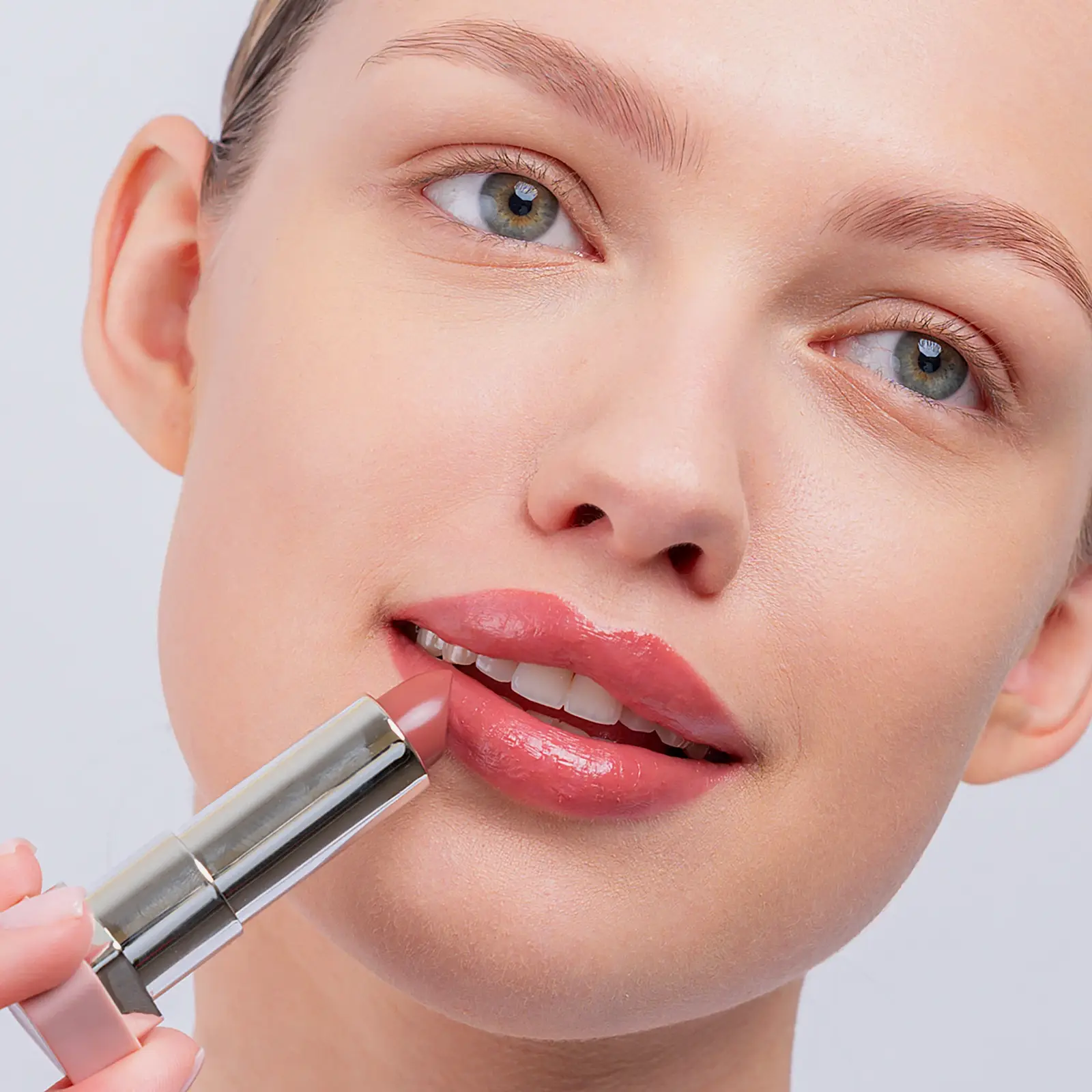 Помада-бальзам для губ Nude Balm Lipstick тон 03 Divage - фото 4 Помада-бальзам для губ Nude Balm Lipstick тон 03 Divage - фото 4