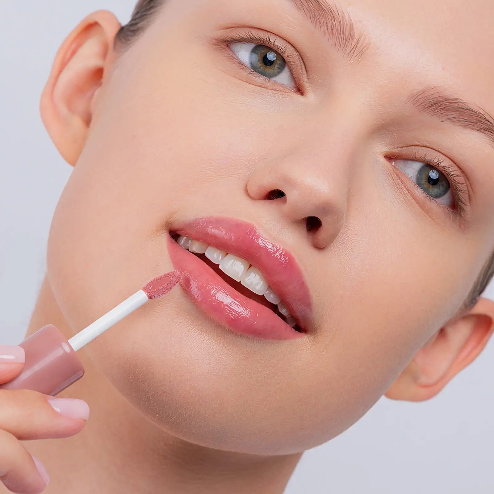 Помада для губ Butter Gloss Liquid Lipstick тон 01 Divage - фото 4