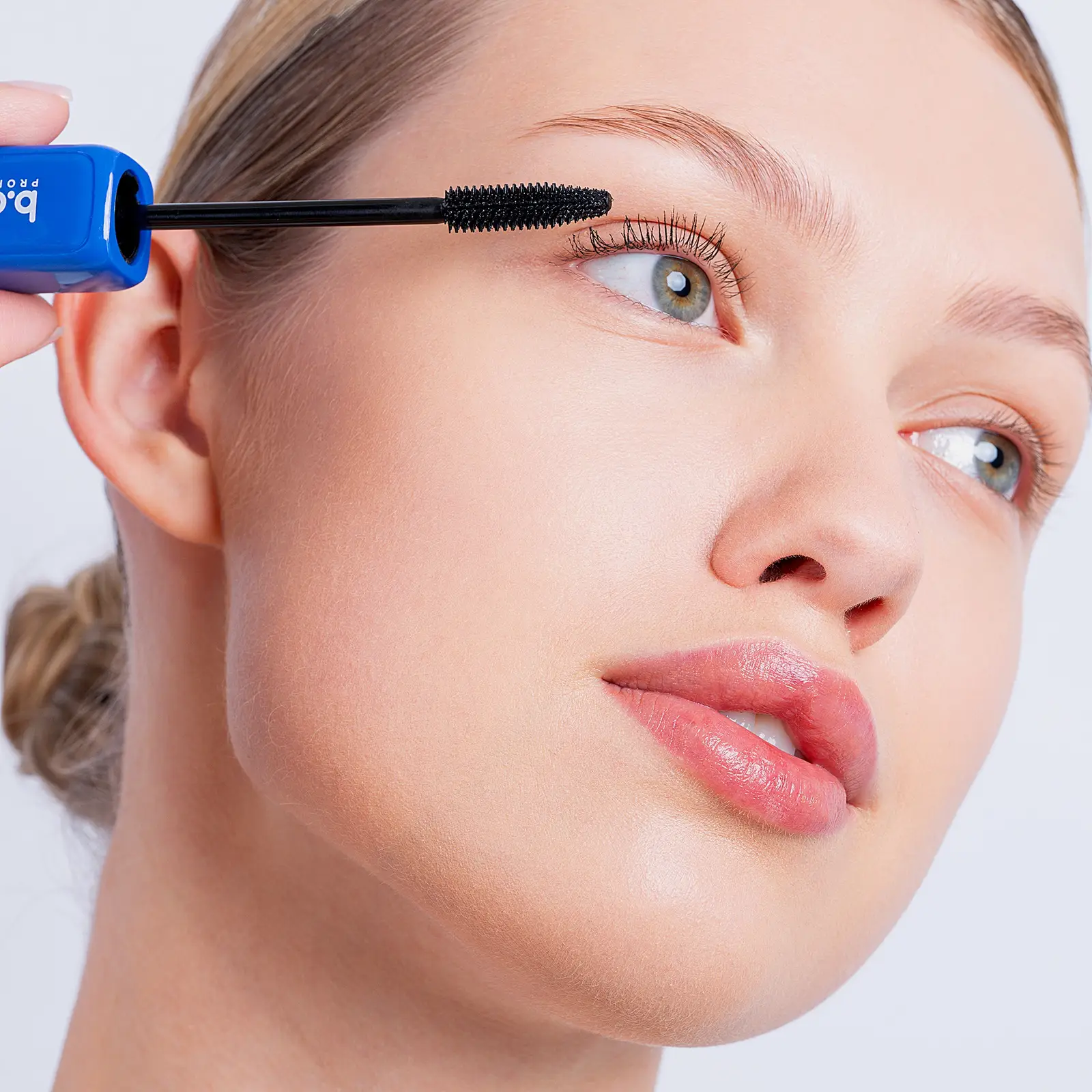 Тушь для ресниц черная тон 01 5XL Volume 7Days B.Colour Pro Capsule