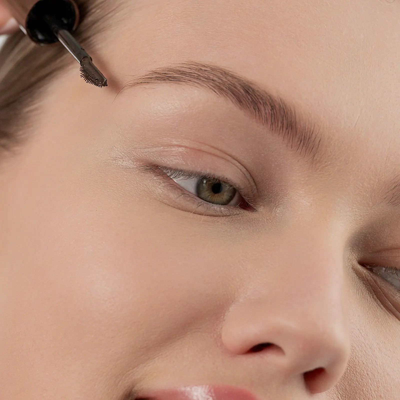 Тушь для бровей L’Oréal Paris Brow Artist Plump тон 109