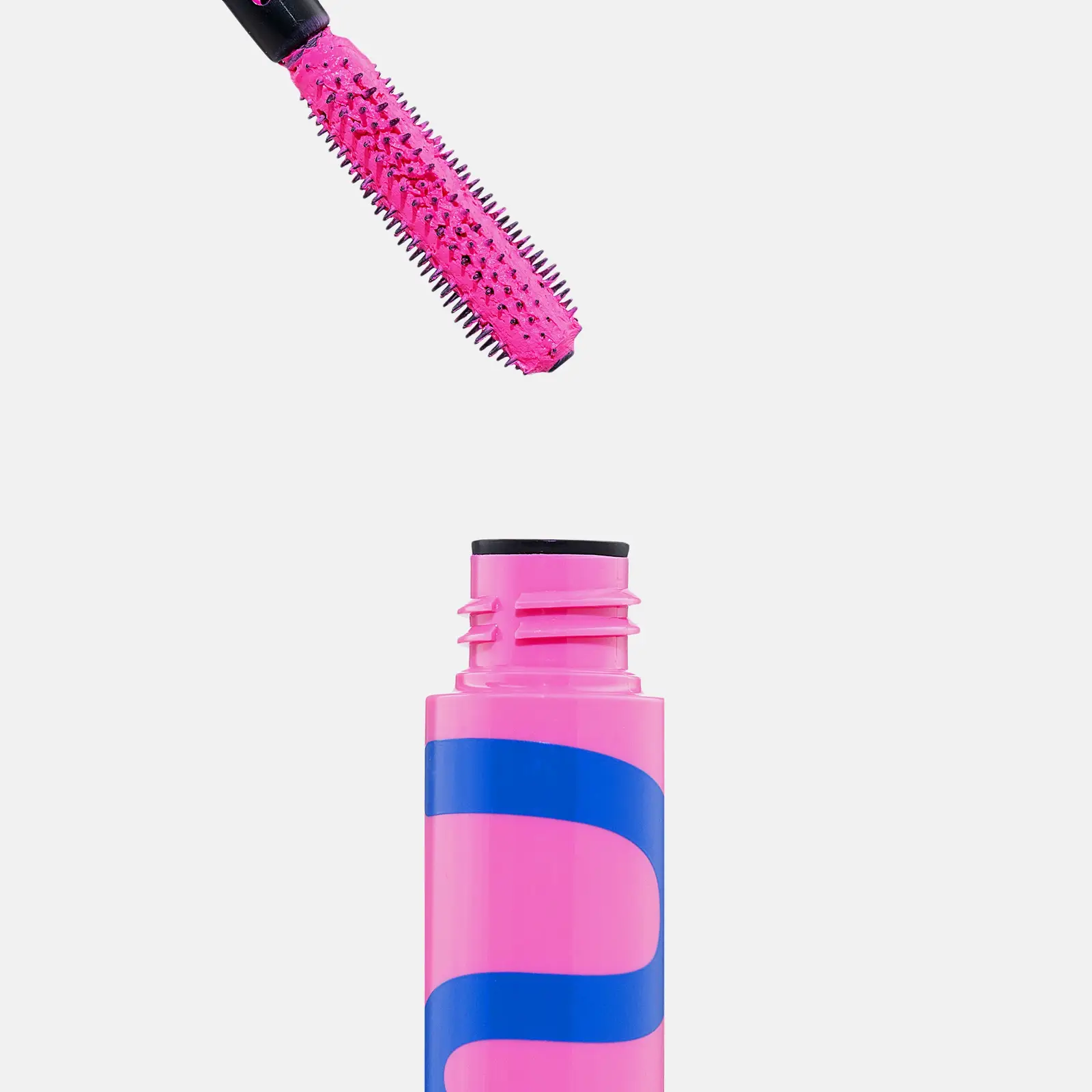 Влагостойкая тушь для ресниц Color Smash Beauty Bomb тон 02