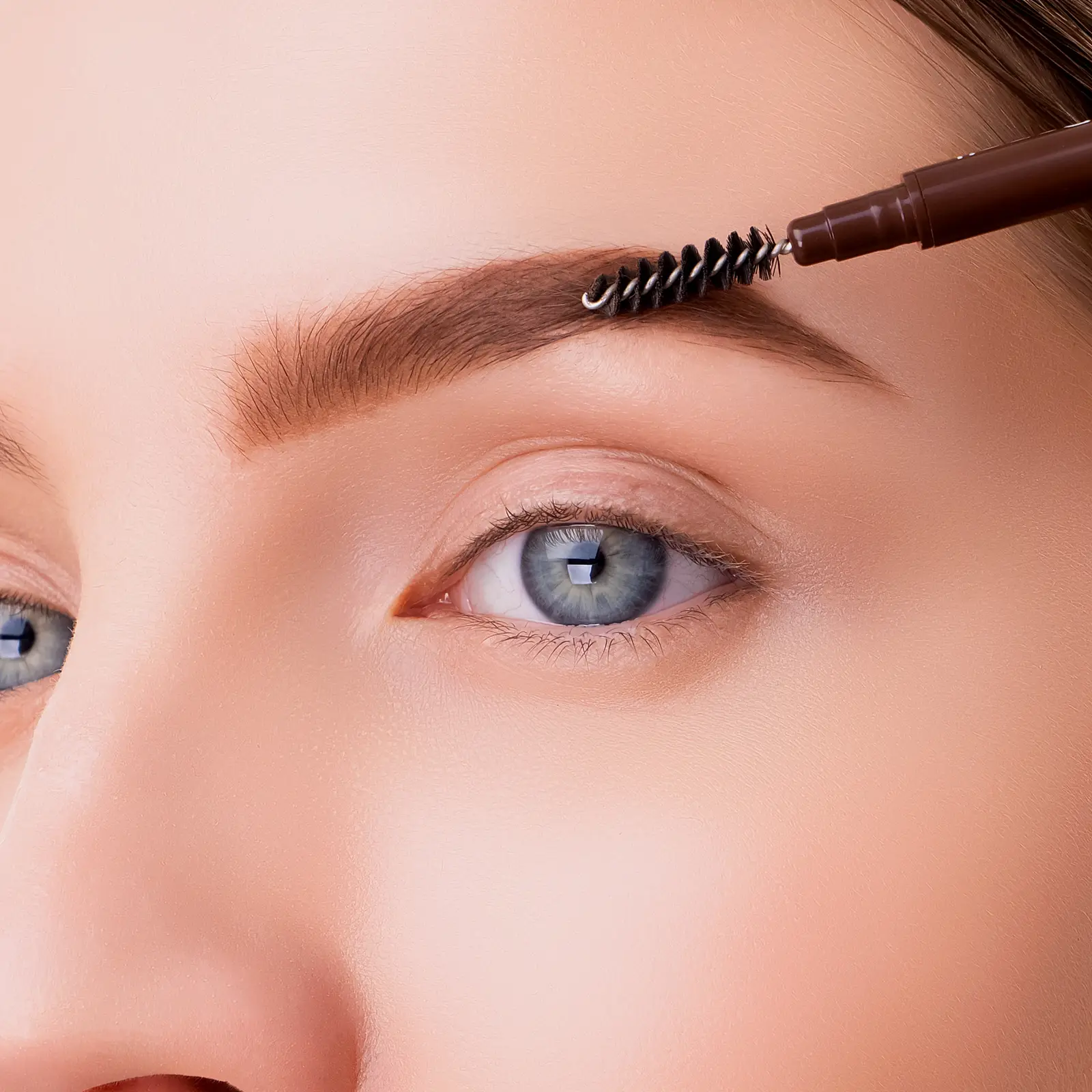 Карандаш для бровей Belor Design Browista тон 203