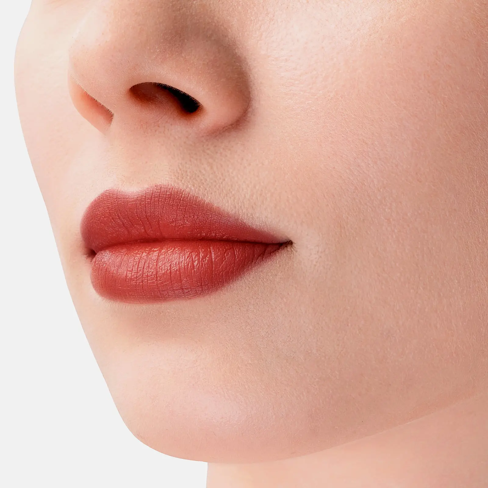 Увлажняющая помада для губ Cult Classic с гиалуроновой кислотой тон 04 Stellary