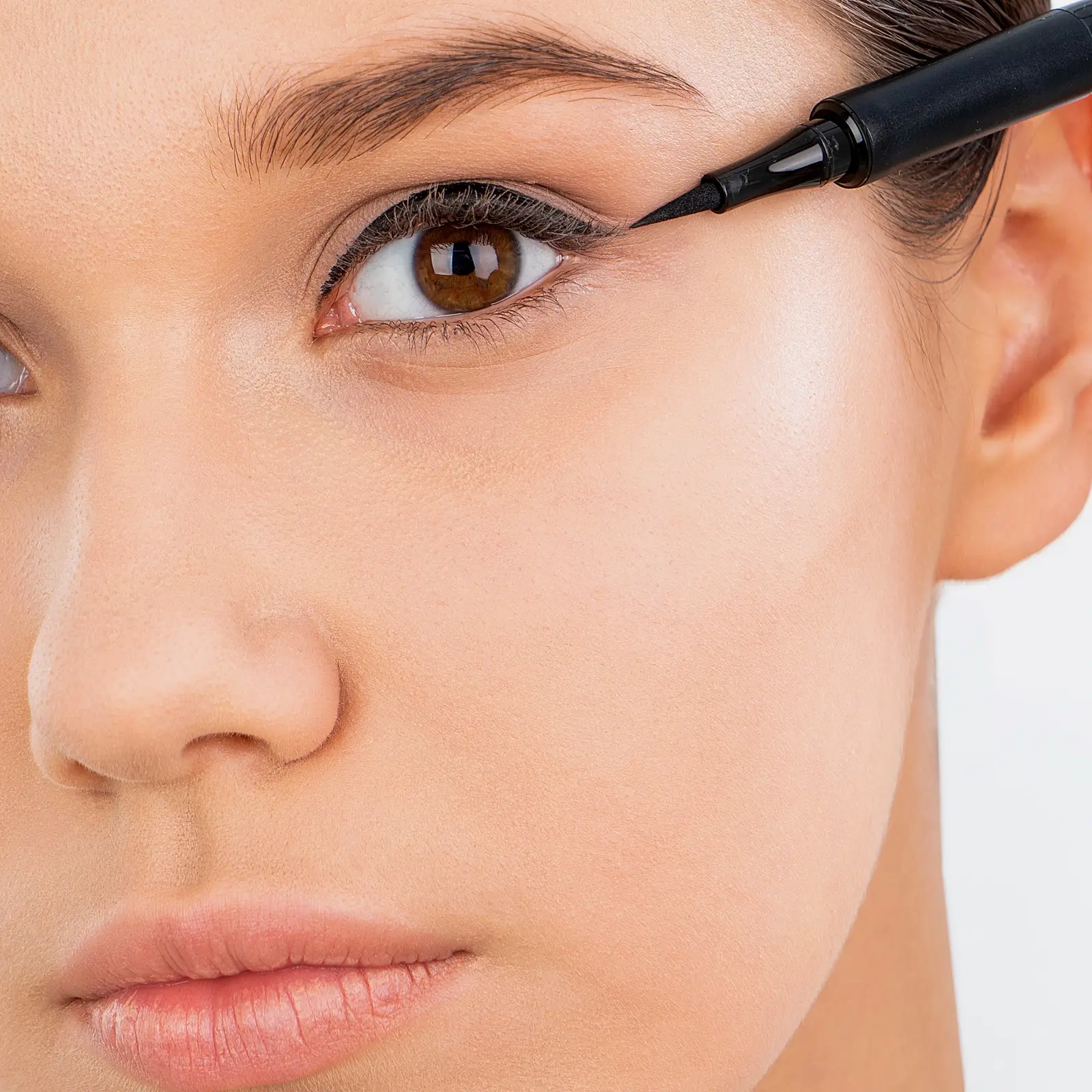 Лайнер для глаз L’Oréal Paris Perfect Slim 01 экстрачерный