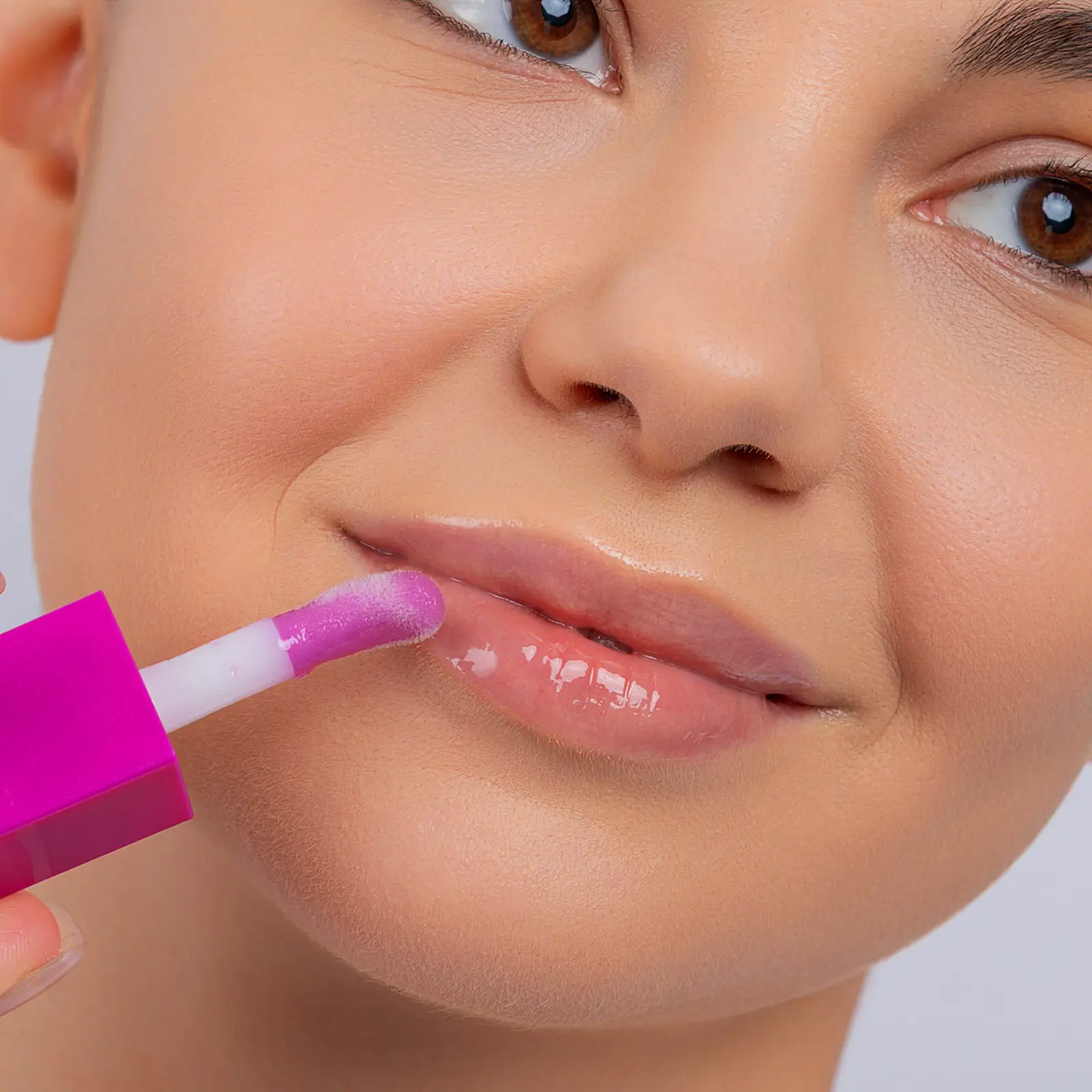 Масло для губ Glossy Oops тон 01 Beauty Bomb