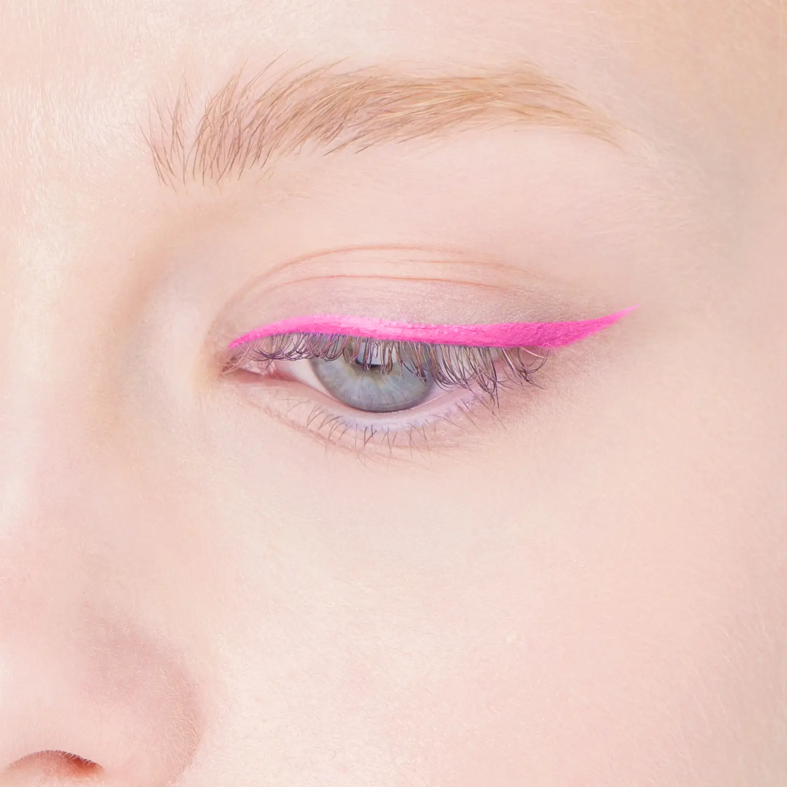 Карандаш для глаз Beauty Bomb гелевый Laser Blade тон 01