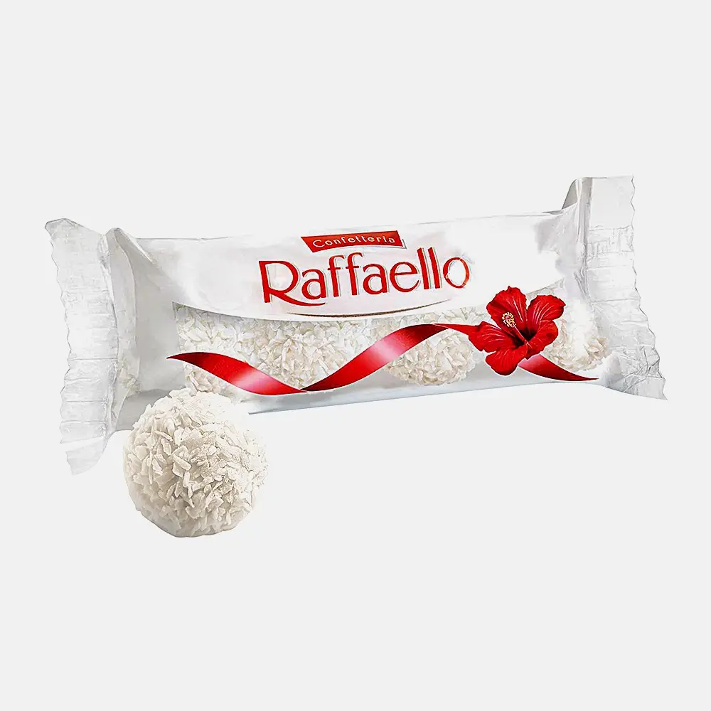 Конфеты с цельным миндальным орехом в кокосовой обсыпке Raffaello 40г
