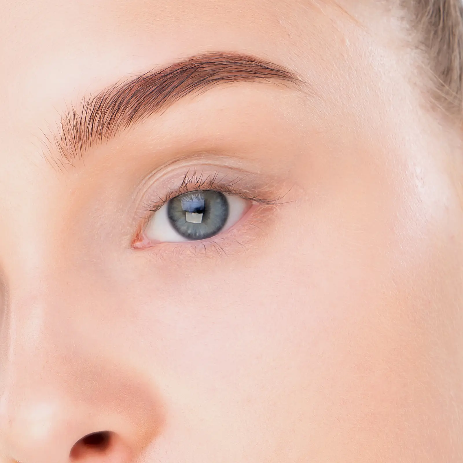 Лайнер для бровей тон 01 Stellary