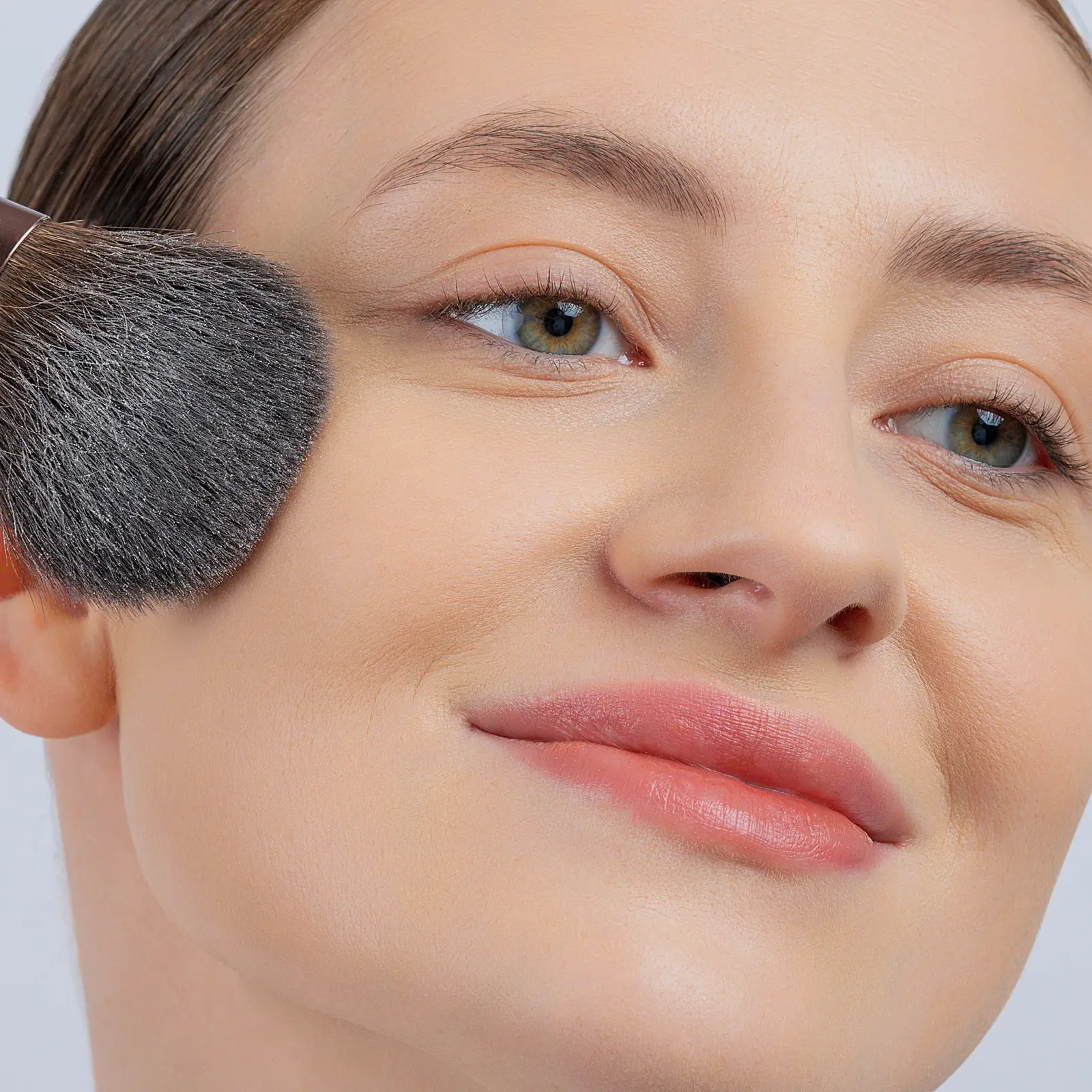 Рассыпчатая пудра для лица Baking Powder Beauty Bomb