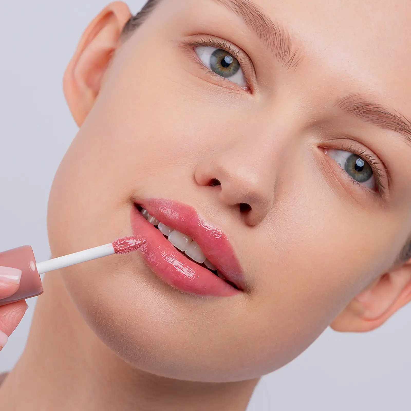 Помада для губ Butter Gloss Liquid Lipstick тон 06 Divage - фото 4