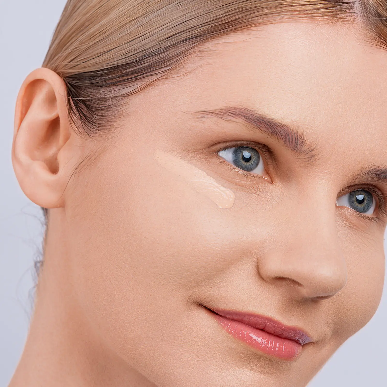 Консилер Art-Visage Fresh Viev светоотражающий стойкий тон 101