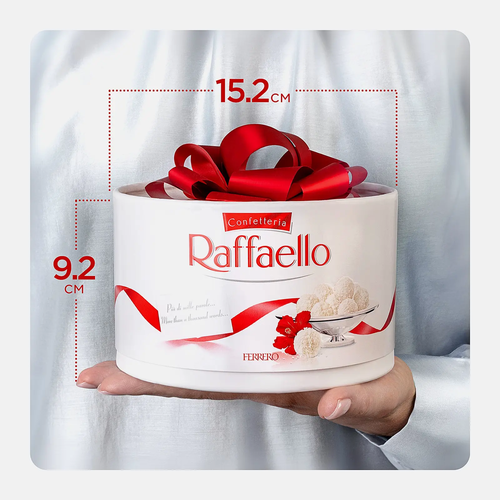 Конфеты с цельным миндальным орехом в кокосовой обсыпке Raffaello 200г - фото 7