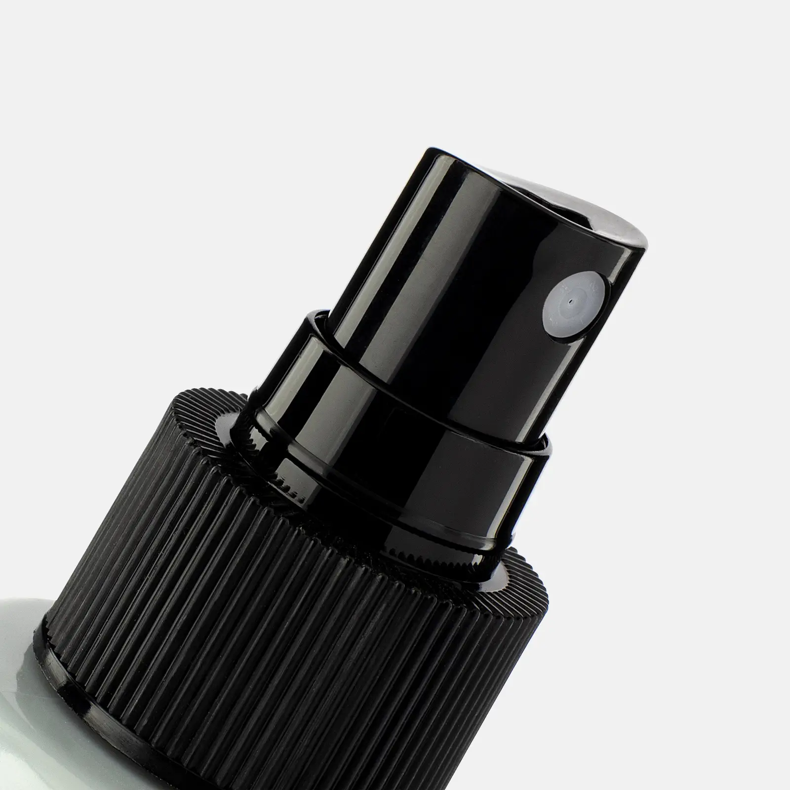 Фиксатор-спрей Influence Beauty Matte матирующий 100мл