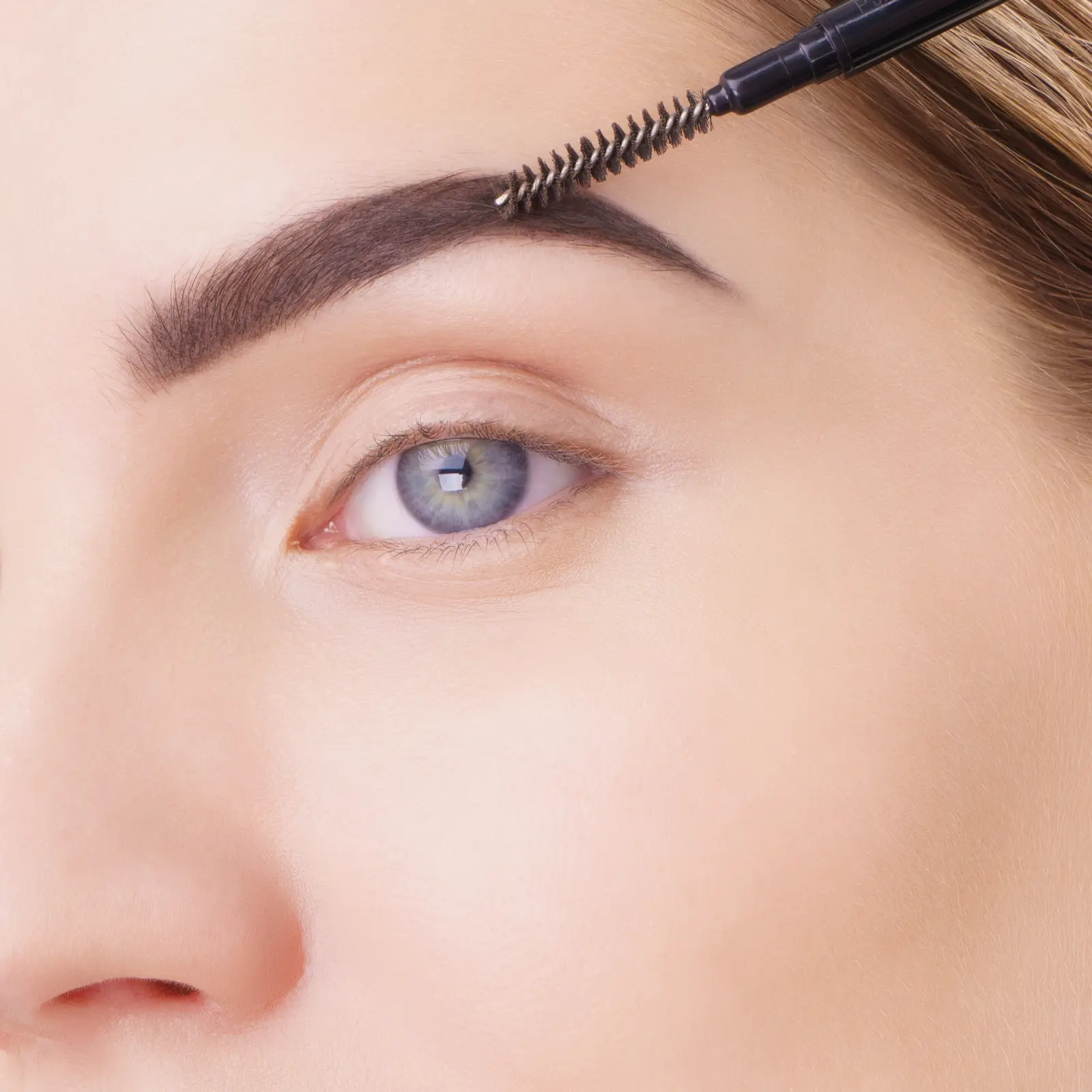 Карандаш для бровей L’Oréal Paris Infaillible Brows тон 1.0